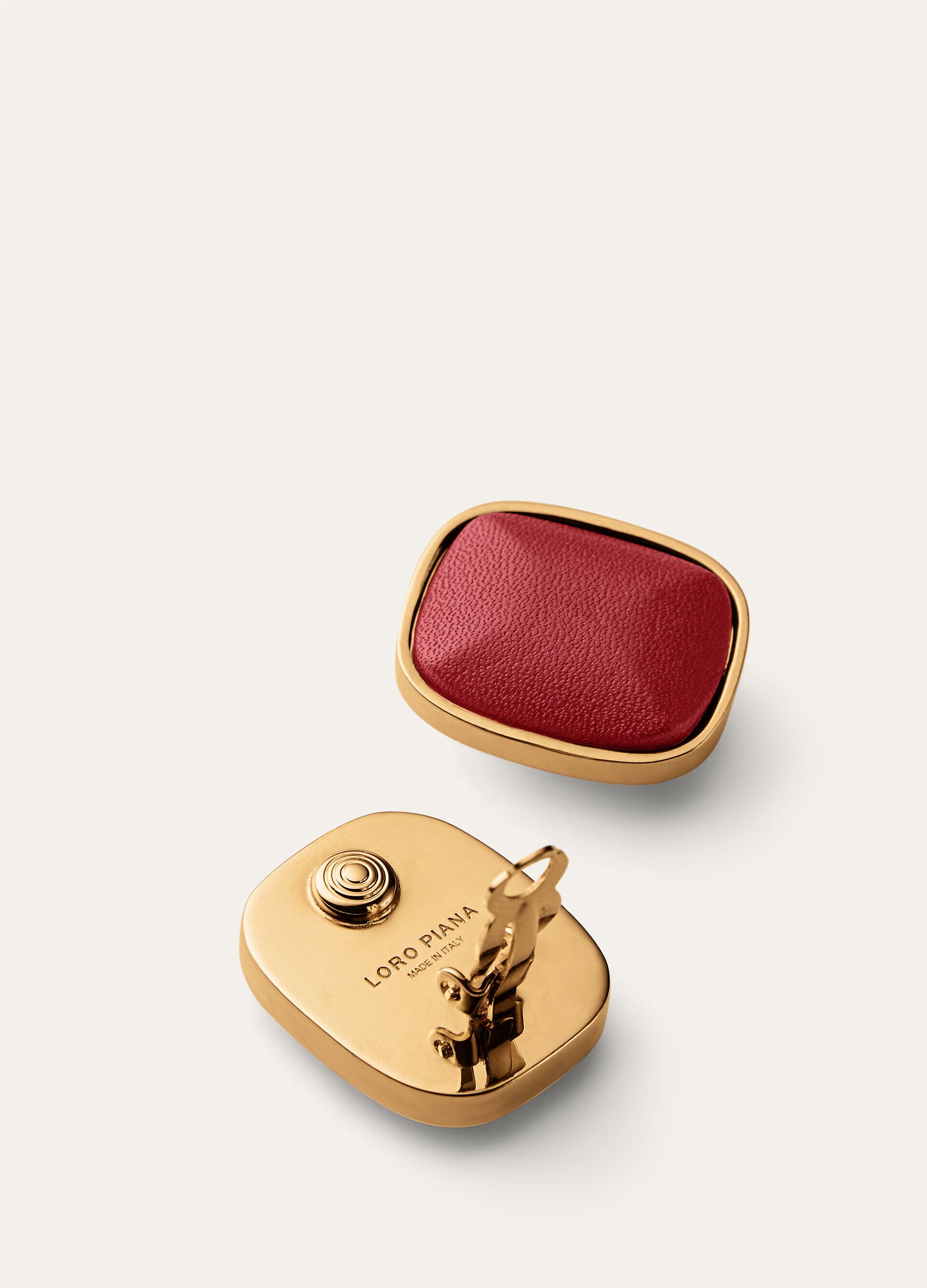 BONBON ROUND EARRINGS ROUNDED LEATHER