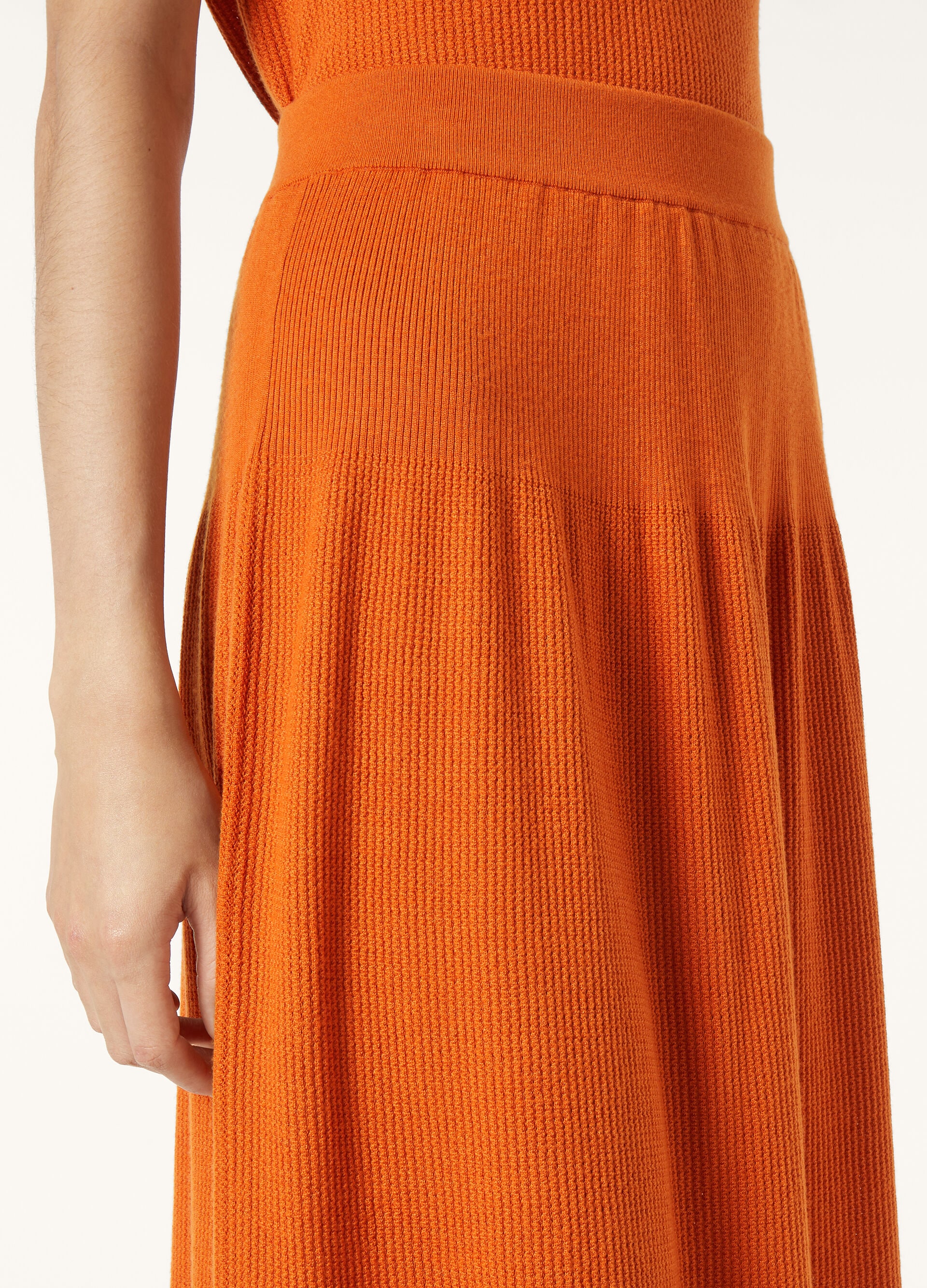 ROYAL LIGHTNESS RIBBED SKIRT WOOL SILK GG18
