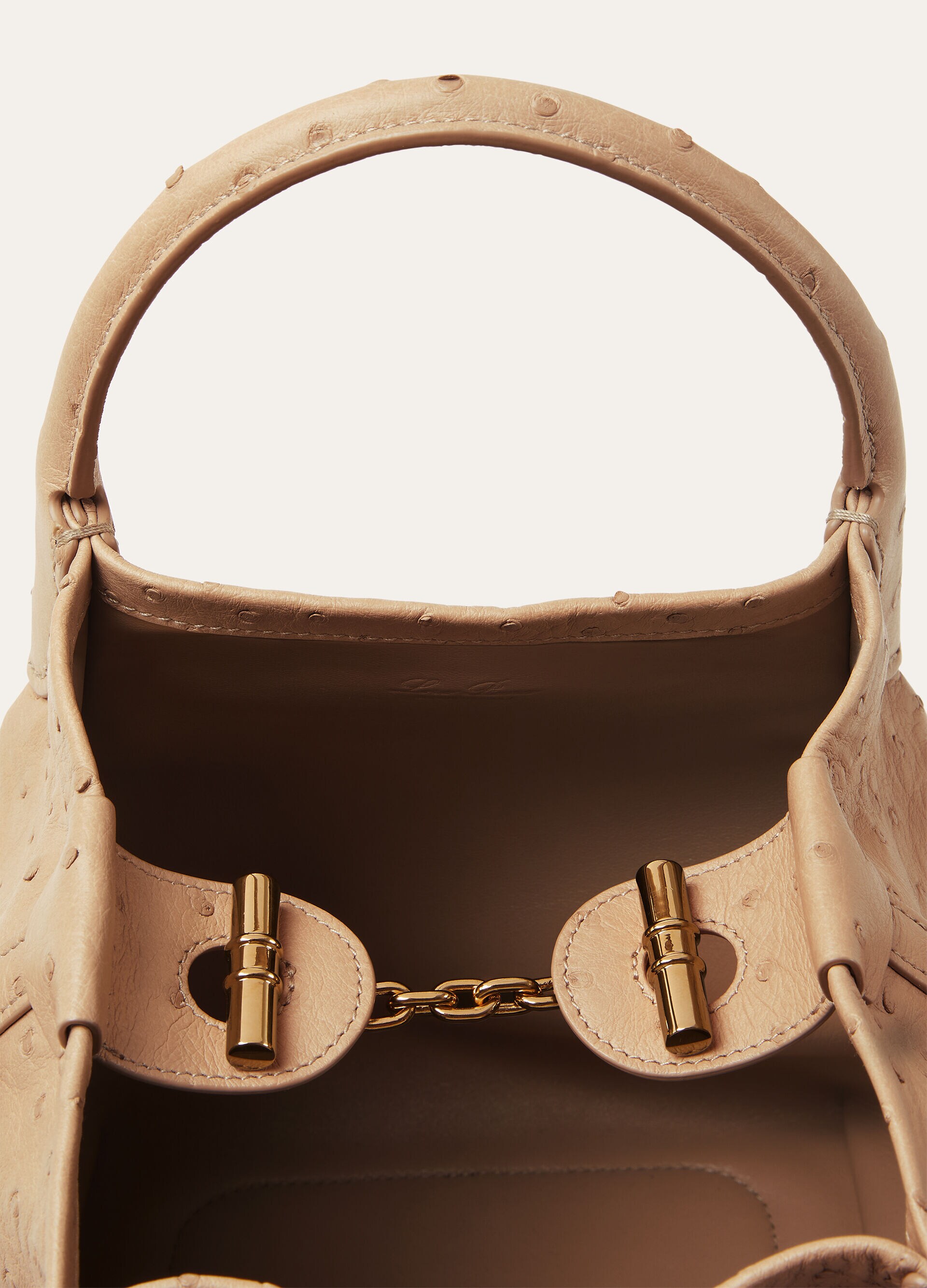 BALE SMALL OSTRICH SADDLE FINISH