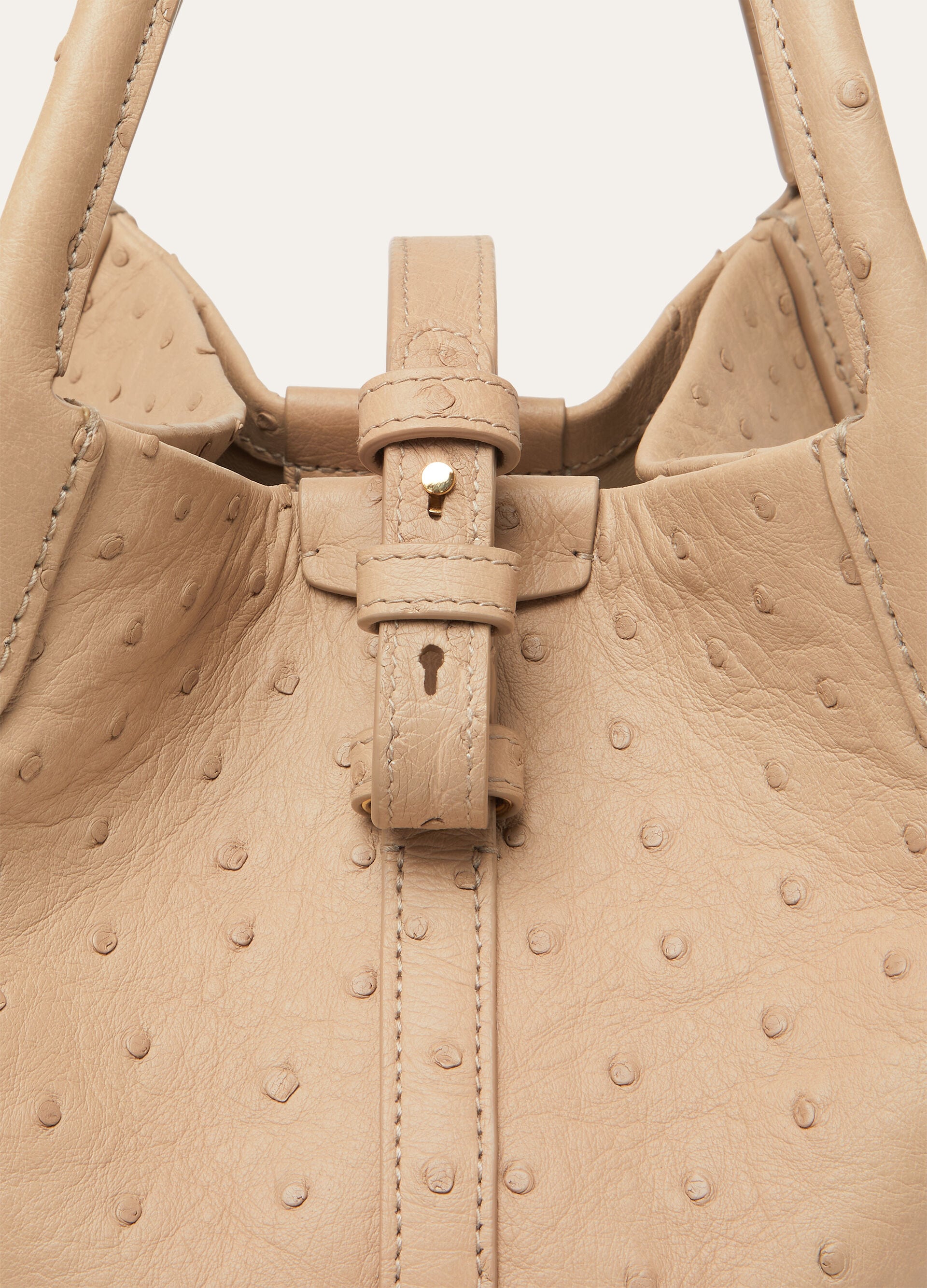 BALE SMALL OSTRICH SADDLE FINISH