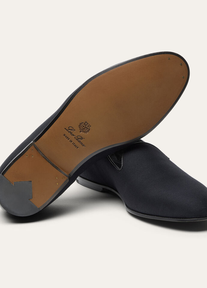 Loro Piana｜FLAT SHOES/LOAFERS (FAN3737 8000) Opera Walk Loafer Zelander® Wool, Silk Black | Loro Piana CC