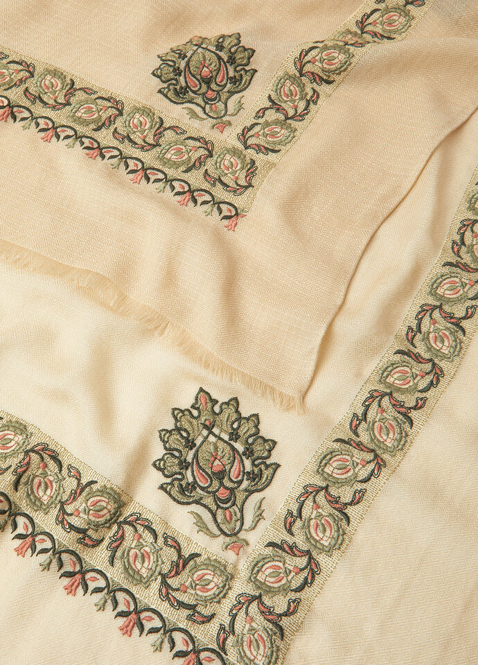 FLOWER ECHOES EMBROIDERY STOLE CASH SILK_FAP4243_F6UY_NR_3