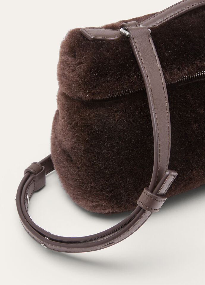 EXTRA POCKET L19 MERINO SHEARLING RNDD LTHR LS_FAP4617_B563_NR_4