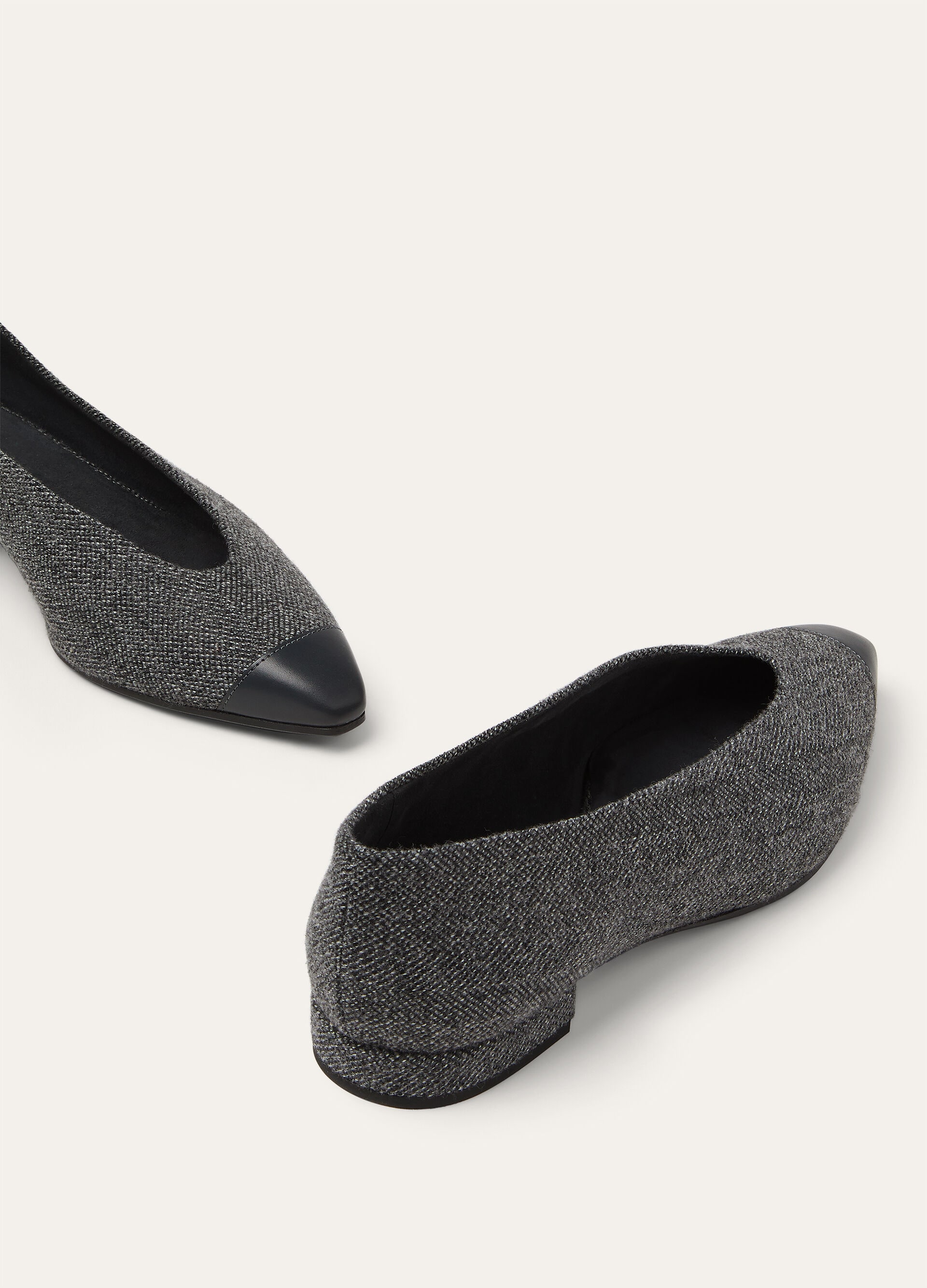 REBECCA CAP TOE BALLER. LINEN CASH RAIN & CALF