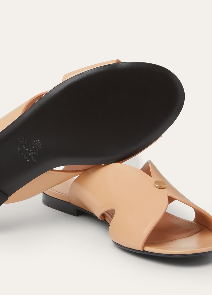 サンダル・ミュール LORO PIANA SANDALI VERA Vera Sandal Ostrich Leather Pistachio Tree | Loro Piana AE
