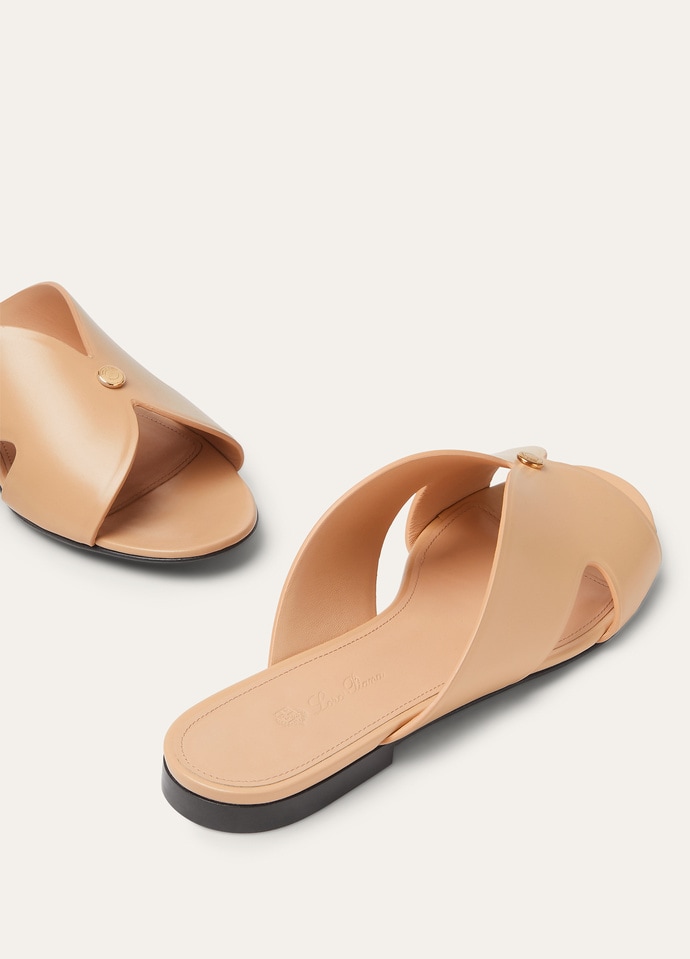 サンダル・ミュール LORO PIANA SANDALI VERA Vera Sandal Calfskin Vinegar | Loro Piana US