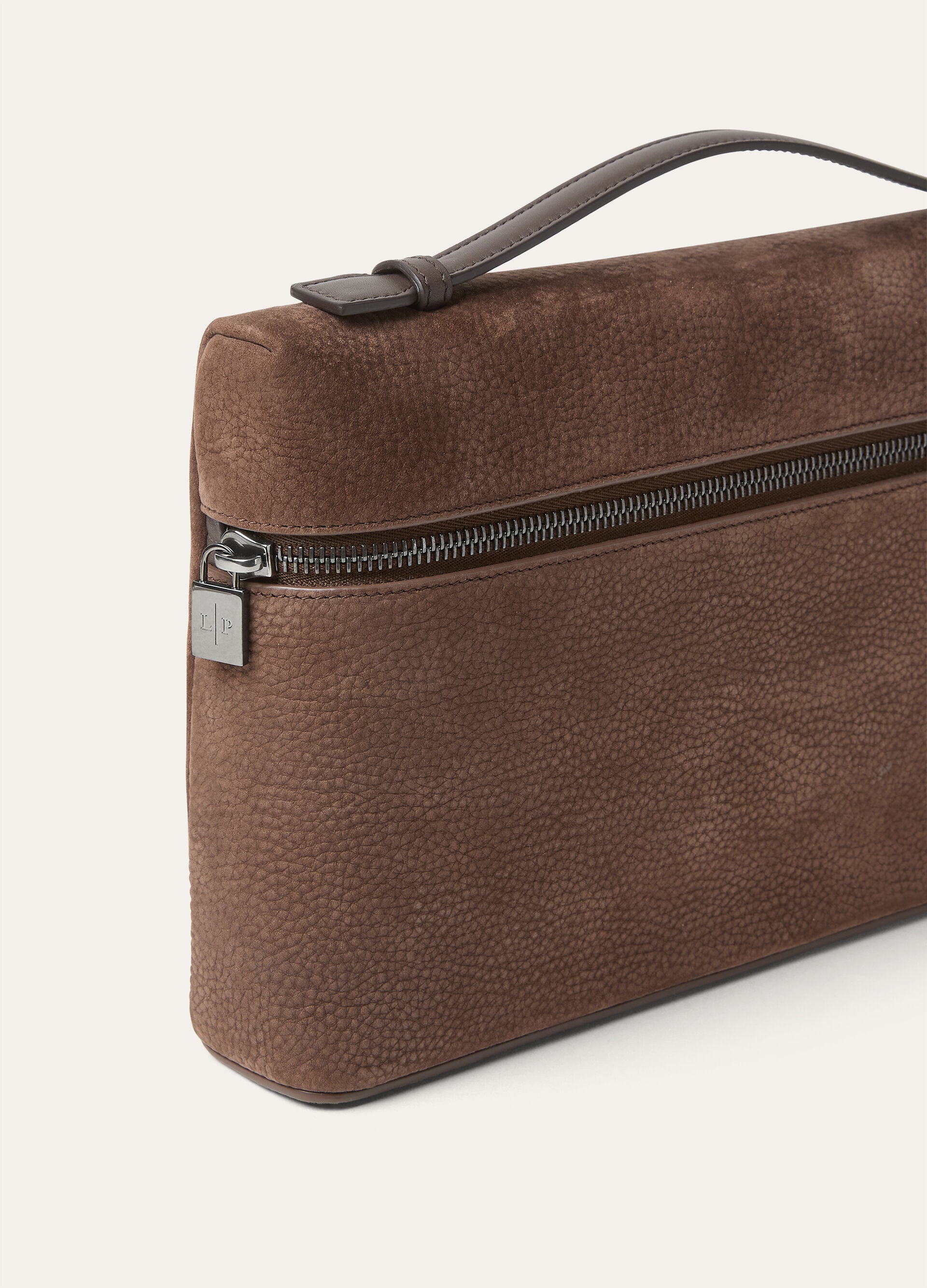 EXTRA POUCH L29 GRAINED NUBUCK/ROUNDED LEATHER