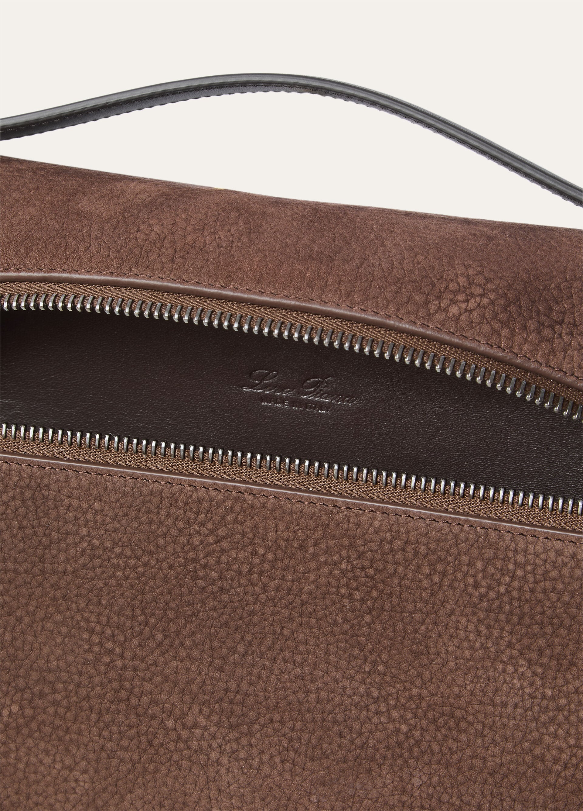 EXTRA POUCH L29 GRAINED NUBUCK/ROUNDED LEATHER