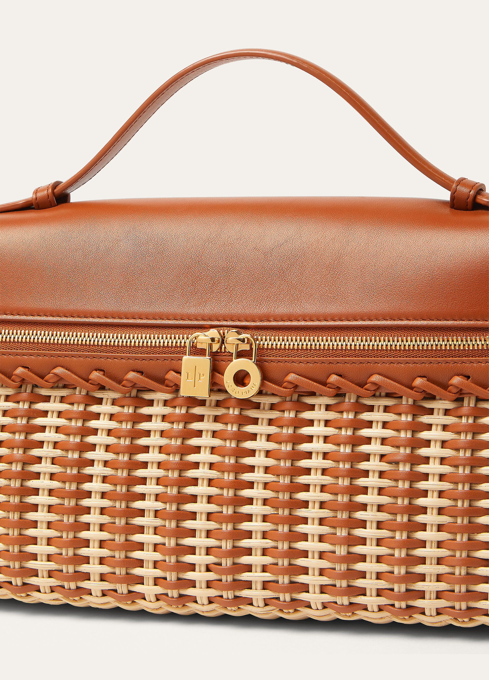 EXTRA POCKET L27 BRAIDED WICKER/ROUNDED LEATHER