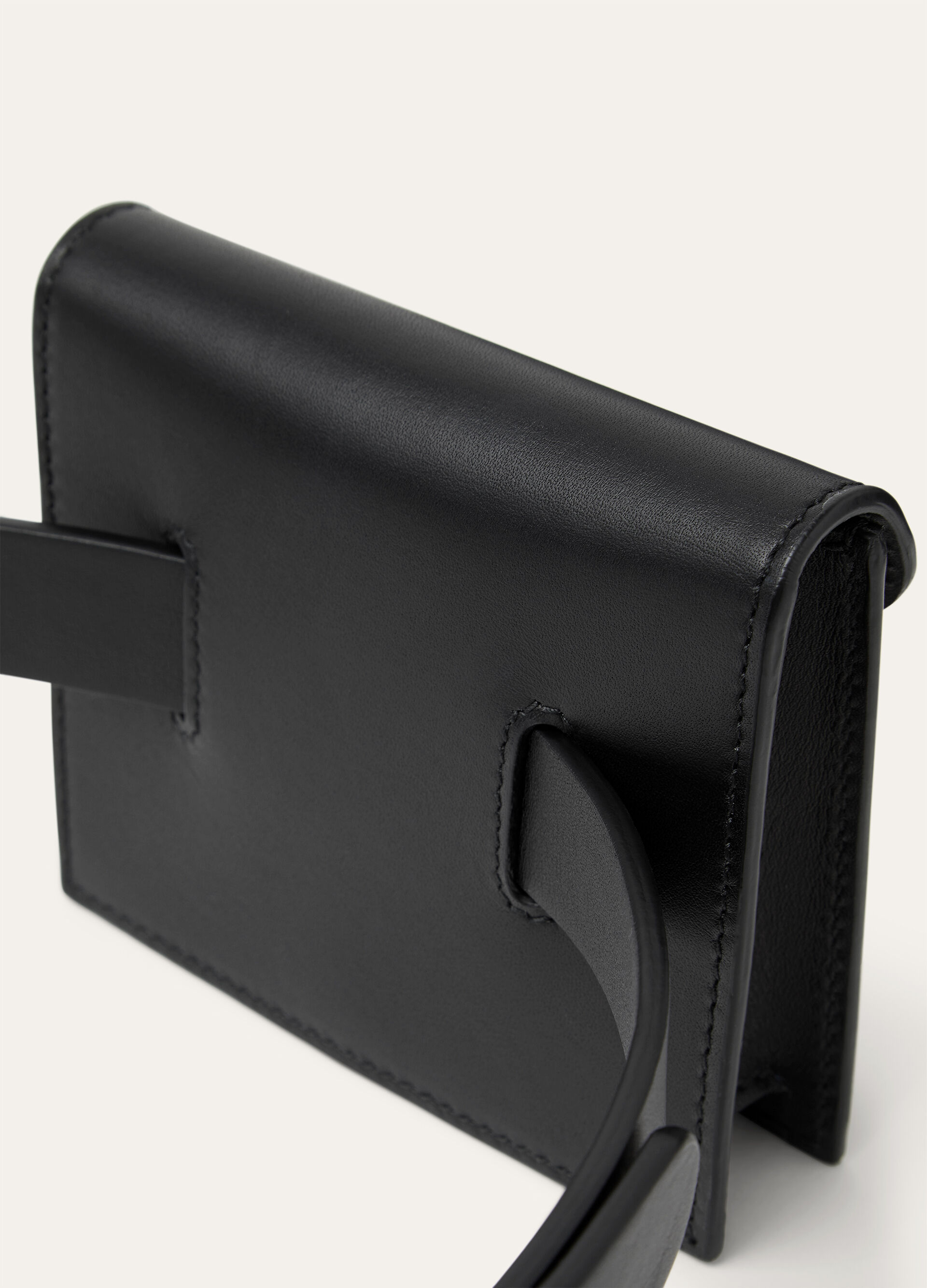 EXTRA POCHETTE BELT ROUNDED LEATHER