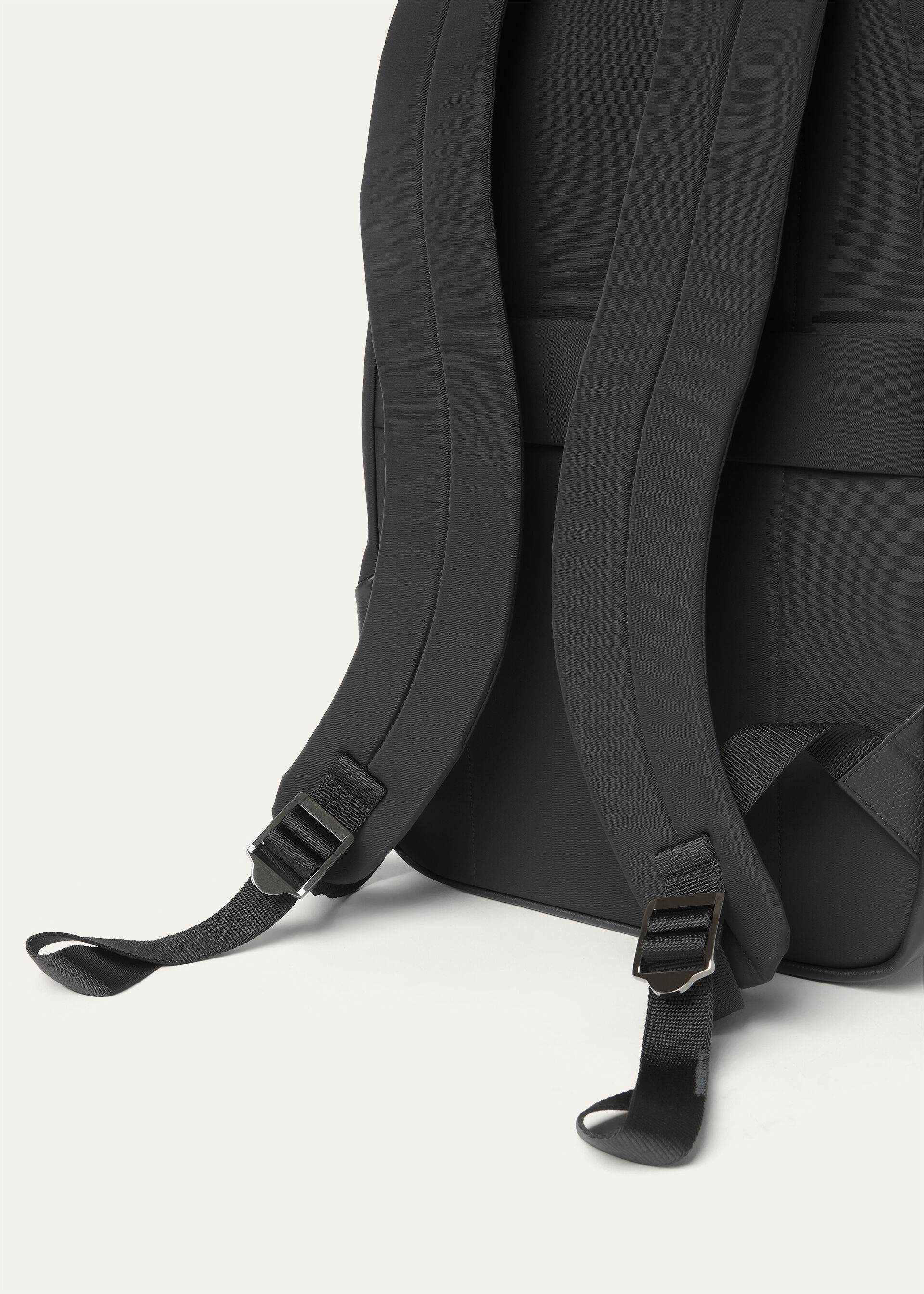 PIONEER BACKPACK MEDIUM 20K/TENDER CALF