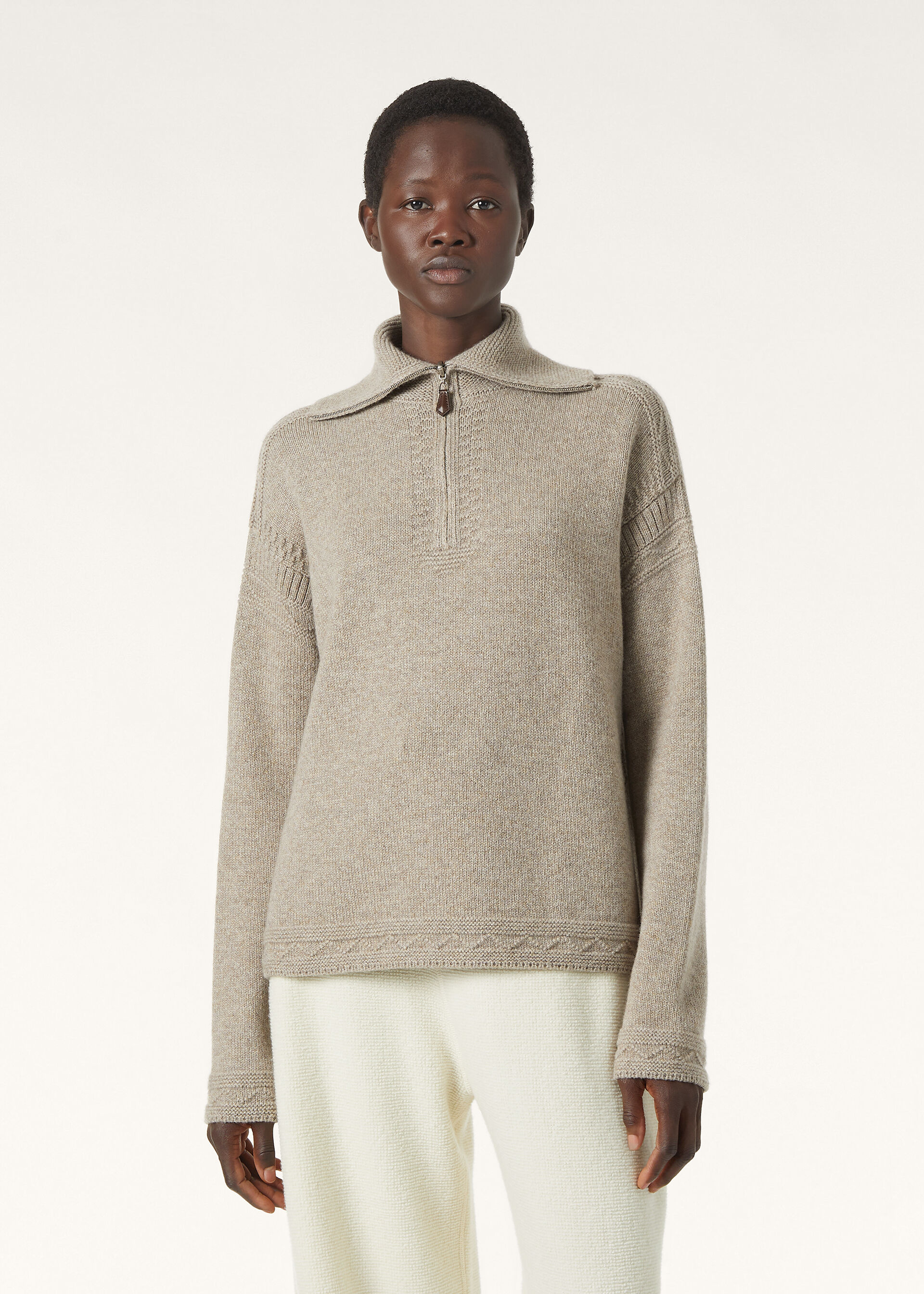 CAREZZA HALF NECK SWEATER CASH GG 5