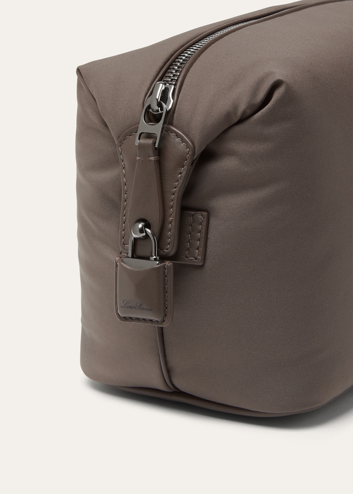 WIND POUCH WIND/ROUNDED LEATHER_FAP6502_H16Y_NR_3