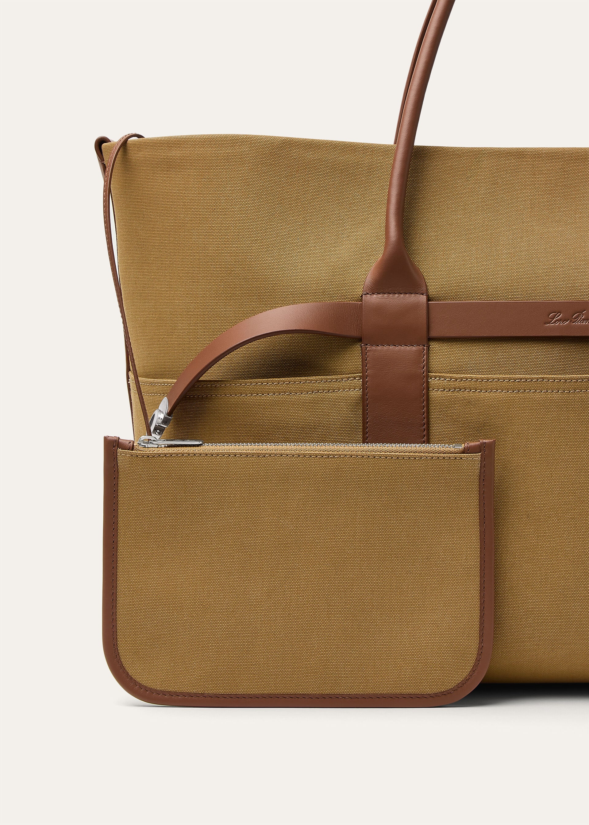 GHIERA SHOPPER LG EQUESTRIAN PCKTS CANVAS/RND LTHR