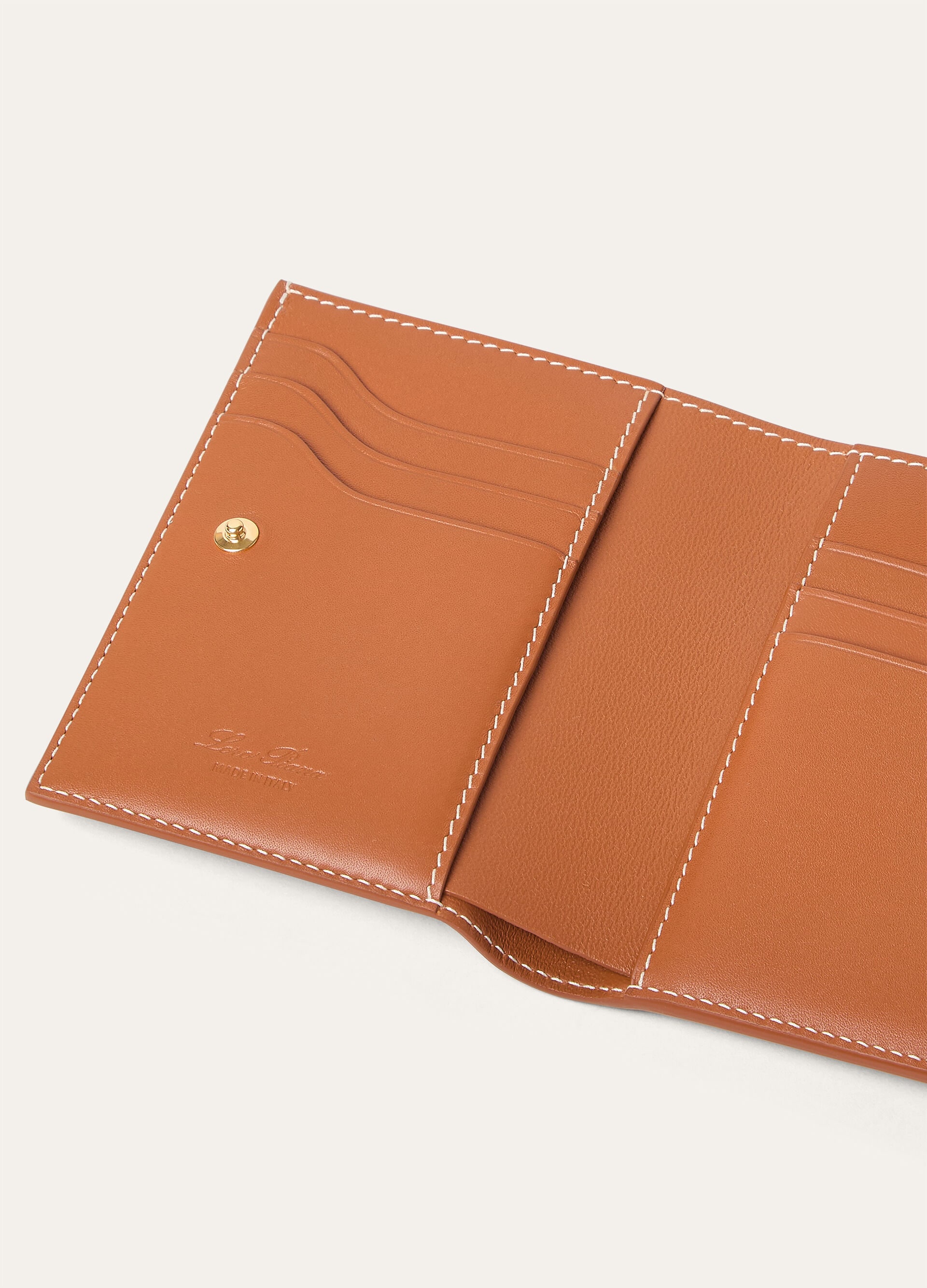 EXTRA BIFOLD ZIP WALLET ROUNDED LEATHER