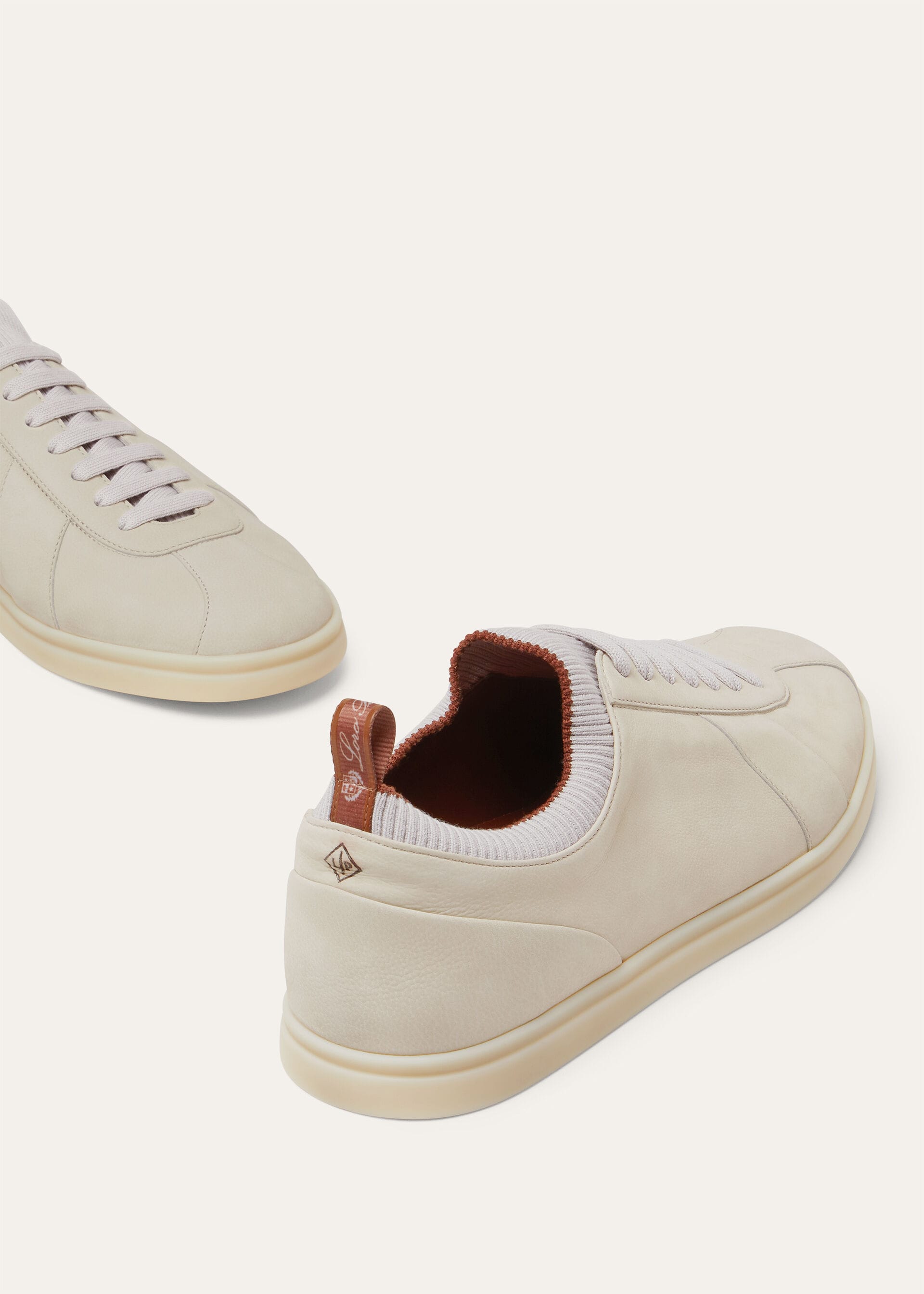 SOHO 2.0 WALK GRAINED NABUCK