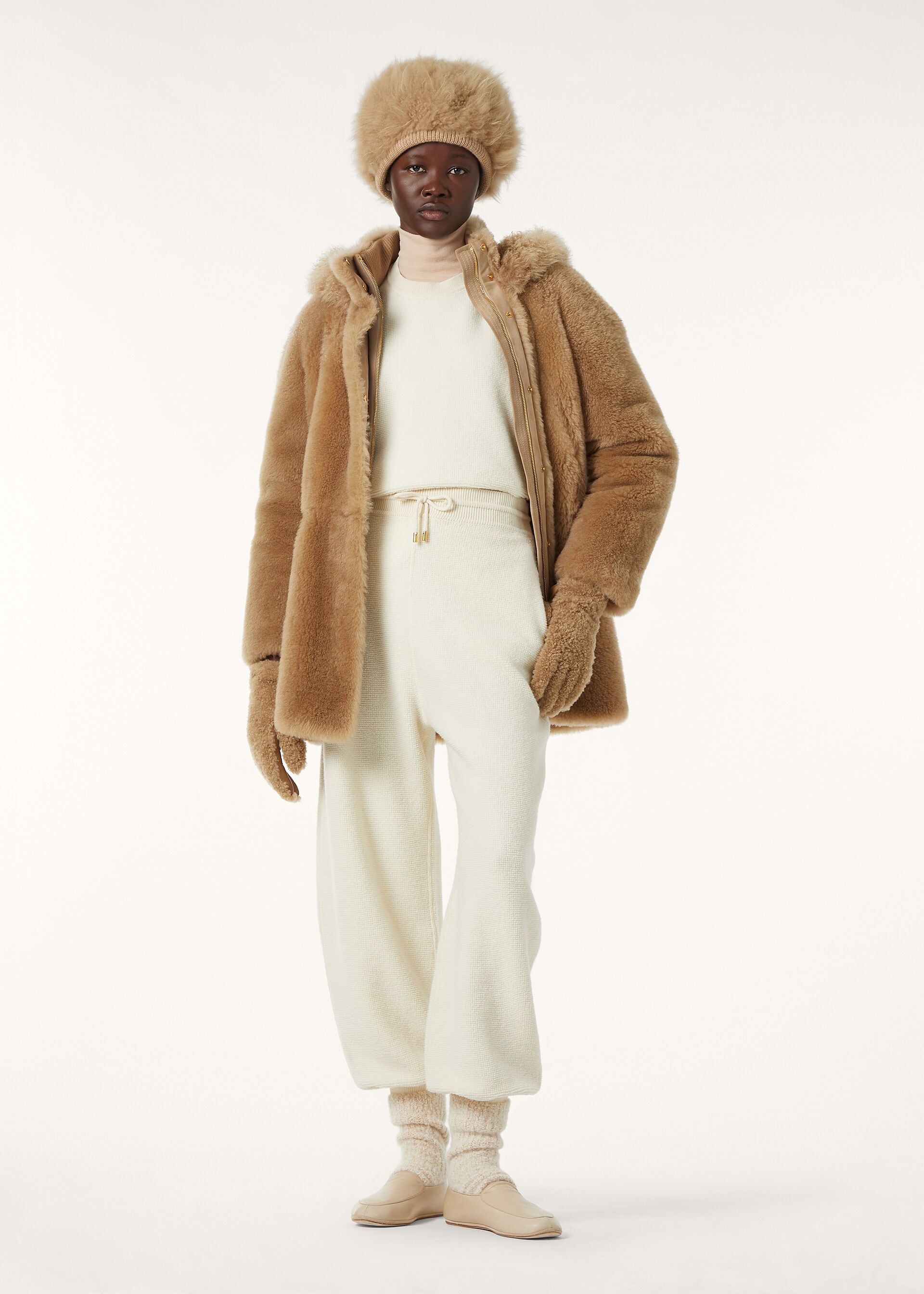 LADURNS SWEATSHIRT OTTOMAN CASH WISH FLEECE