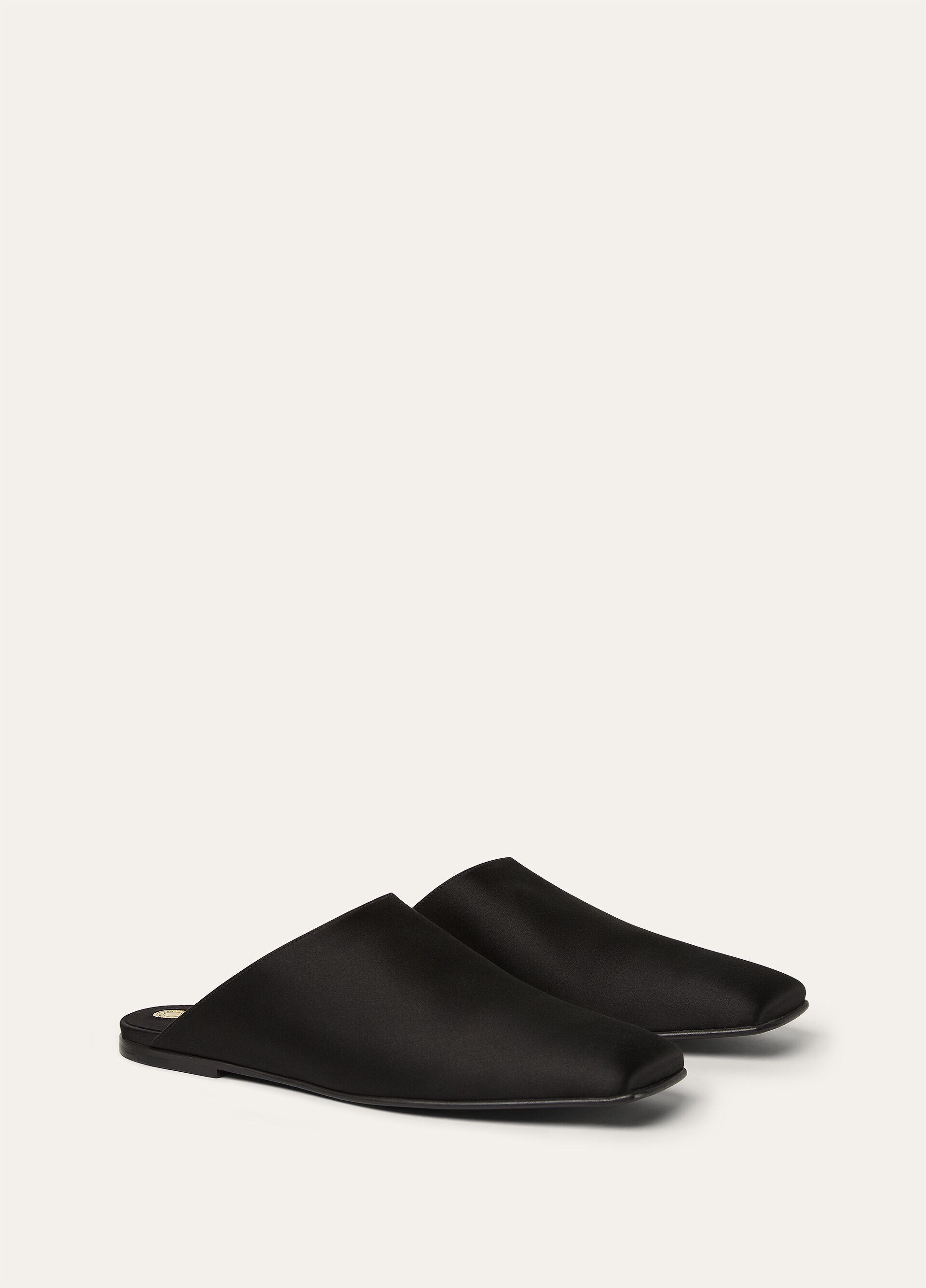 ALBA FLAT MULE SATIN AF