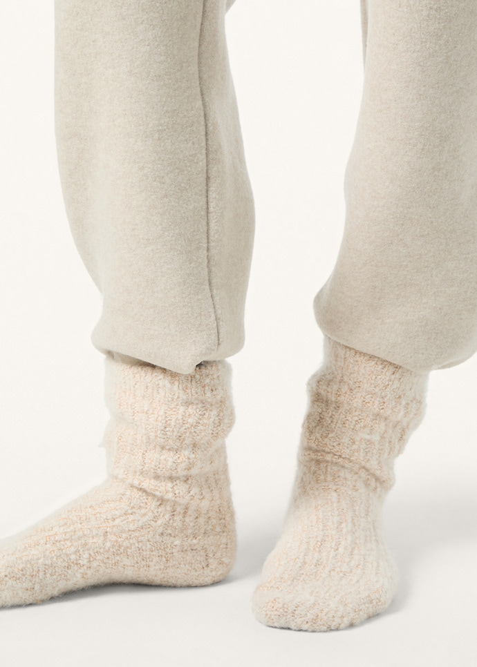 COCOONING FLUFFY CLOUD SOCKS CASH SILK GG 7_FAP8497_J2A1_1