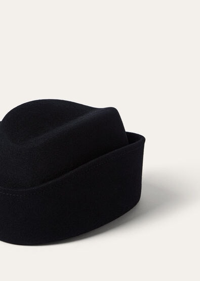ANGIE HAT MY FELT
