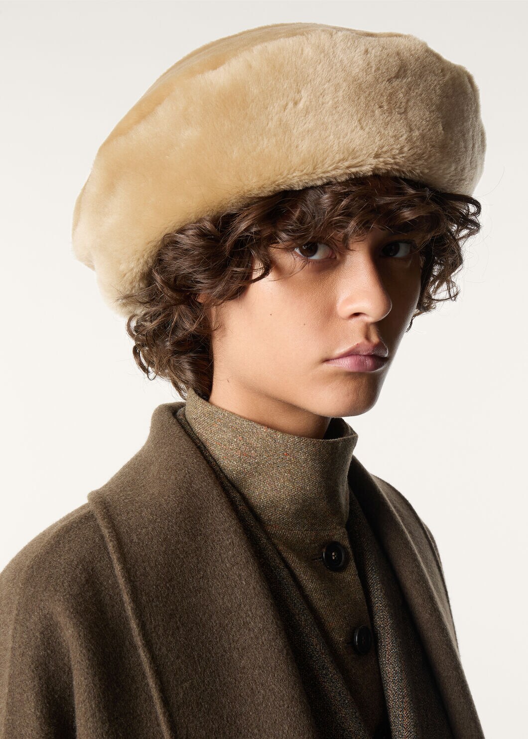 SELENA HAT MERINO SHEARLING