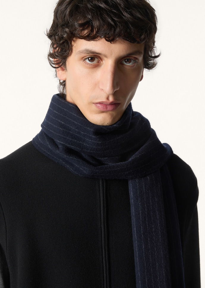 PINSTRIPE SCARF WISH CASH_FAP9811_F6D4_NR_1