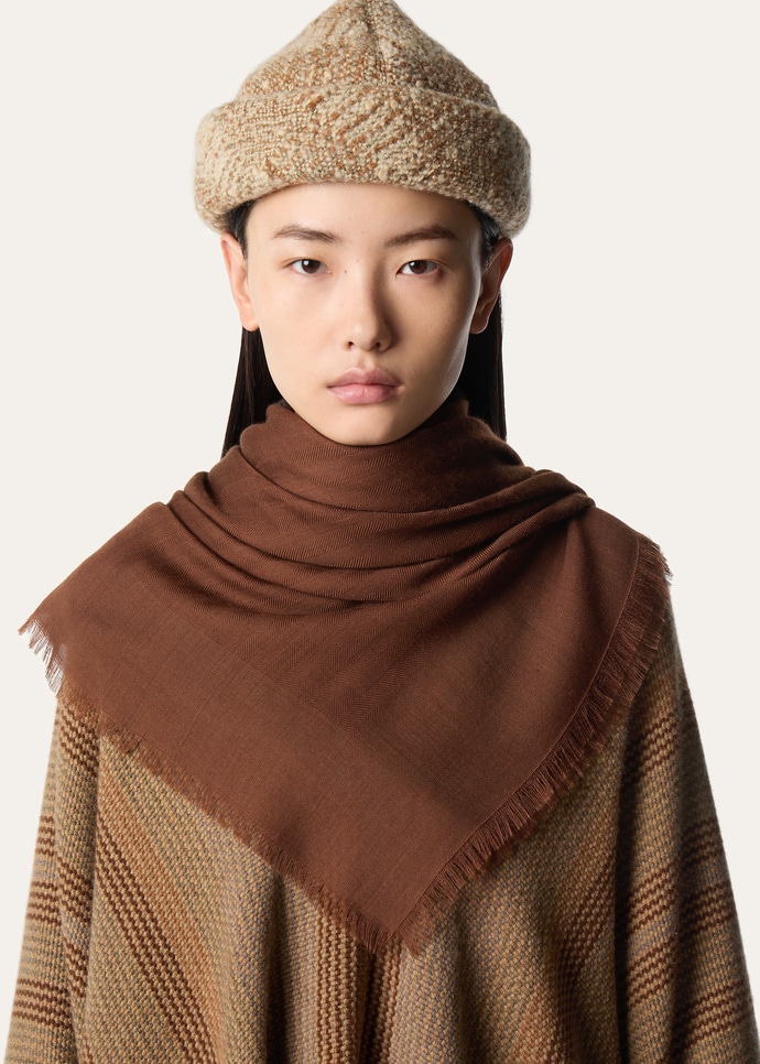 CREST JACQUARD SHAWL 120 CASH_FAQ0071_H11J_1