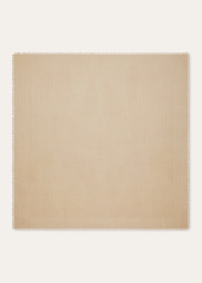 CREST JACQUARD SHAWL 120 CASH_FAQ0071_DA77_NR_2