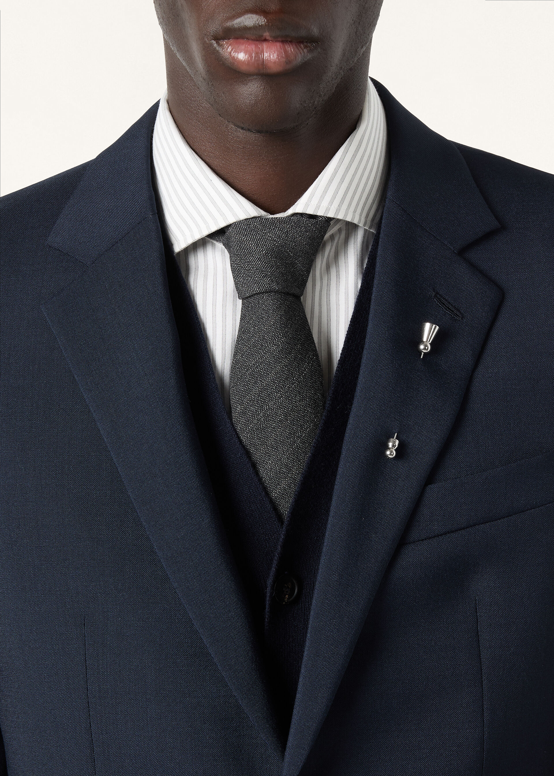 INTERNATIONAL NOTCH SB SUIT MOHAIR PLAIN WEAVE