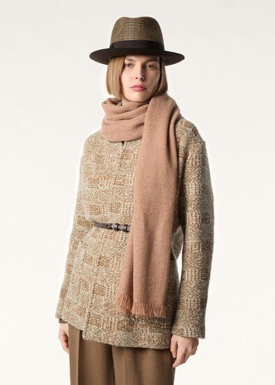 QUEENSTOWN STOLE BABY CASH