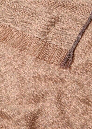 QUEENSTOWN STOLE BABY CASH