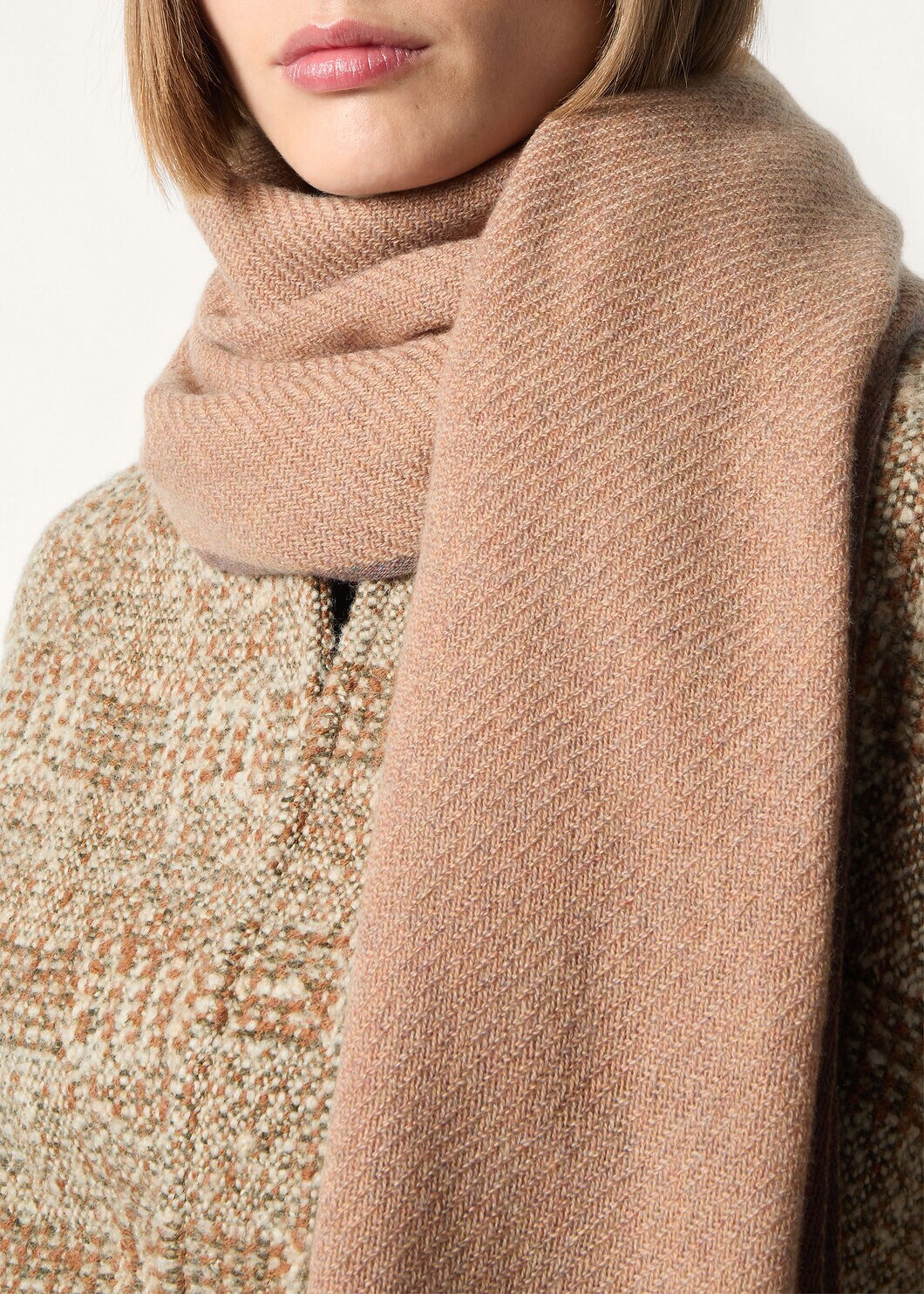 QUEENSTOWN STOLE BABY CASH