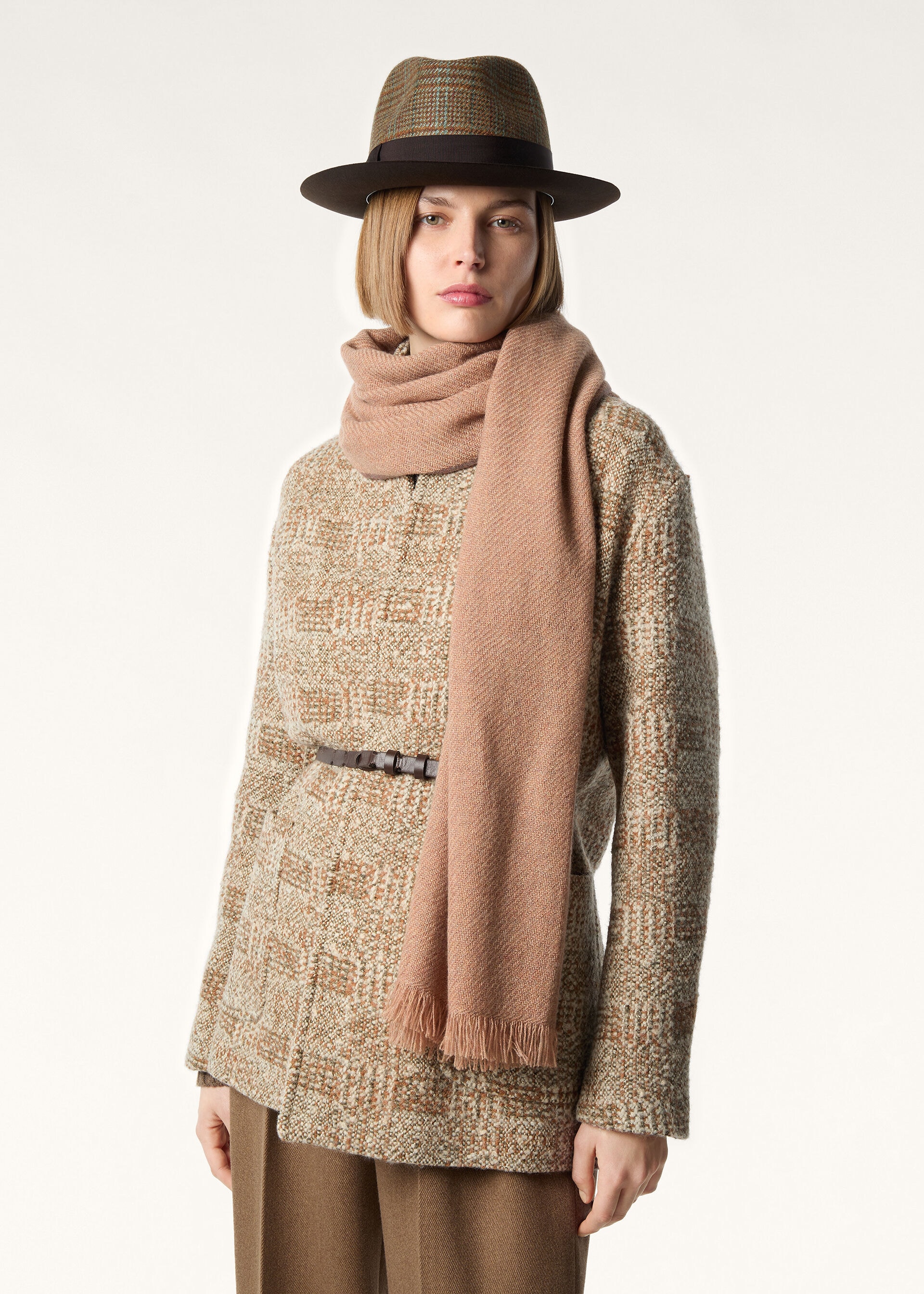 QUEENSTOWN STOLE BABY CASH