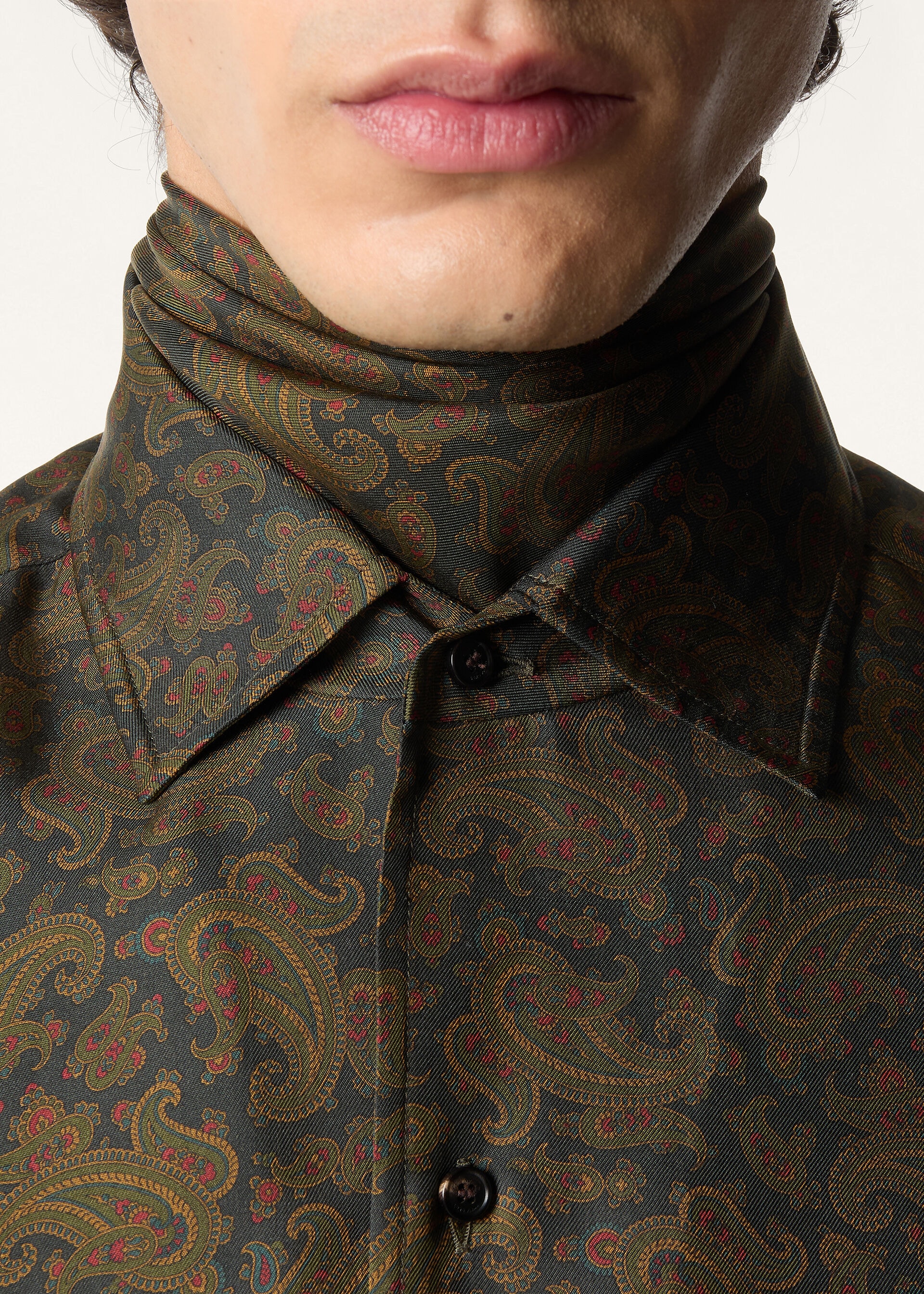 ROYAL PAISLEY FOULARD 60 SILK TWILL OVERDYED