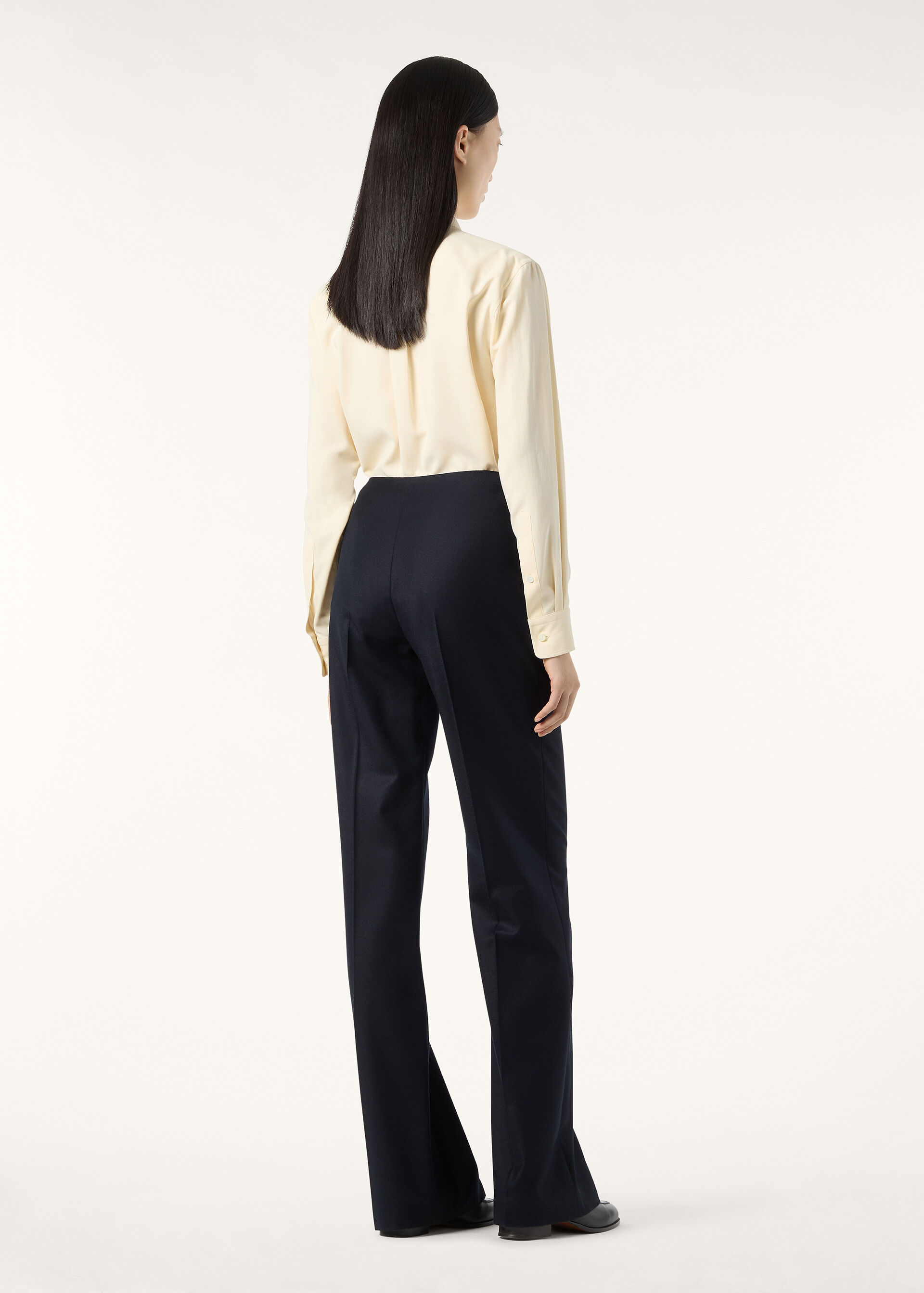 THEA PENNY COLLAR SHIRT PORCELAIN SILK