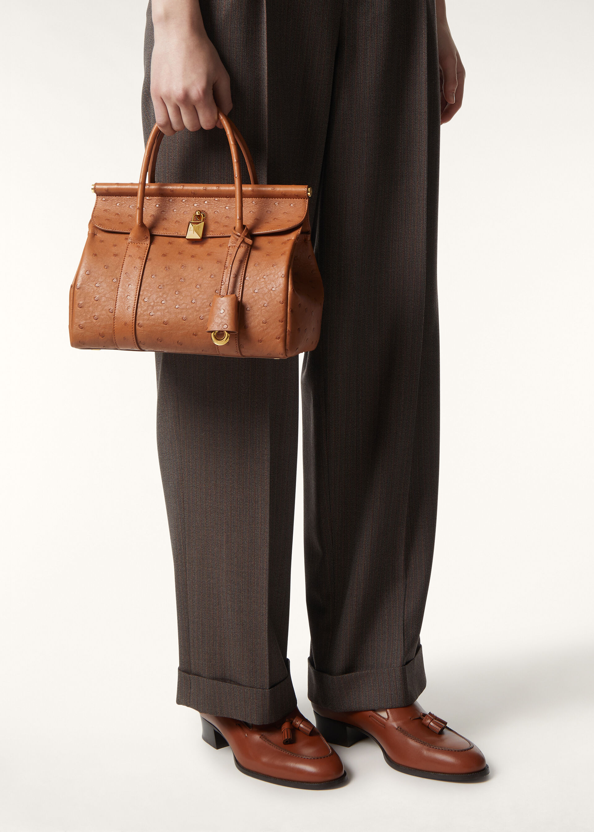 LOOM L25 OSTRICH SADDLE FINISH