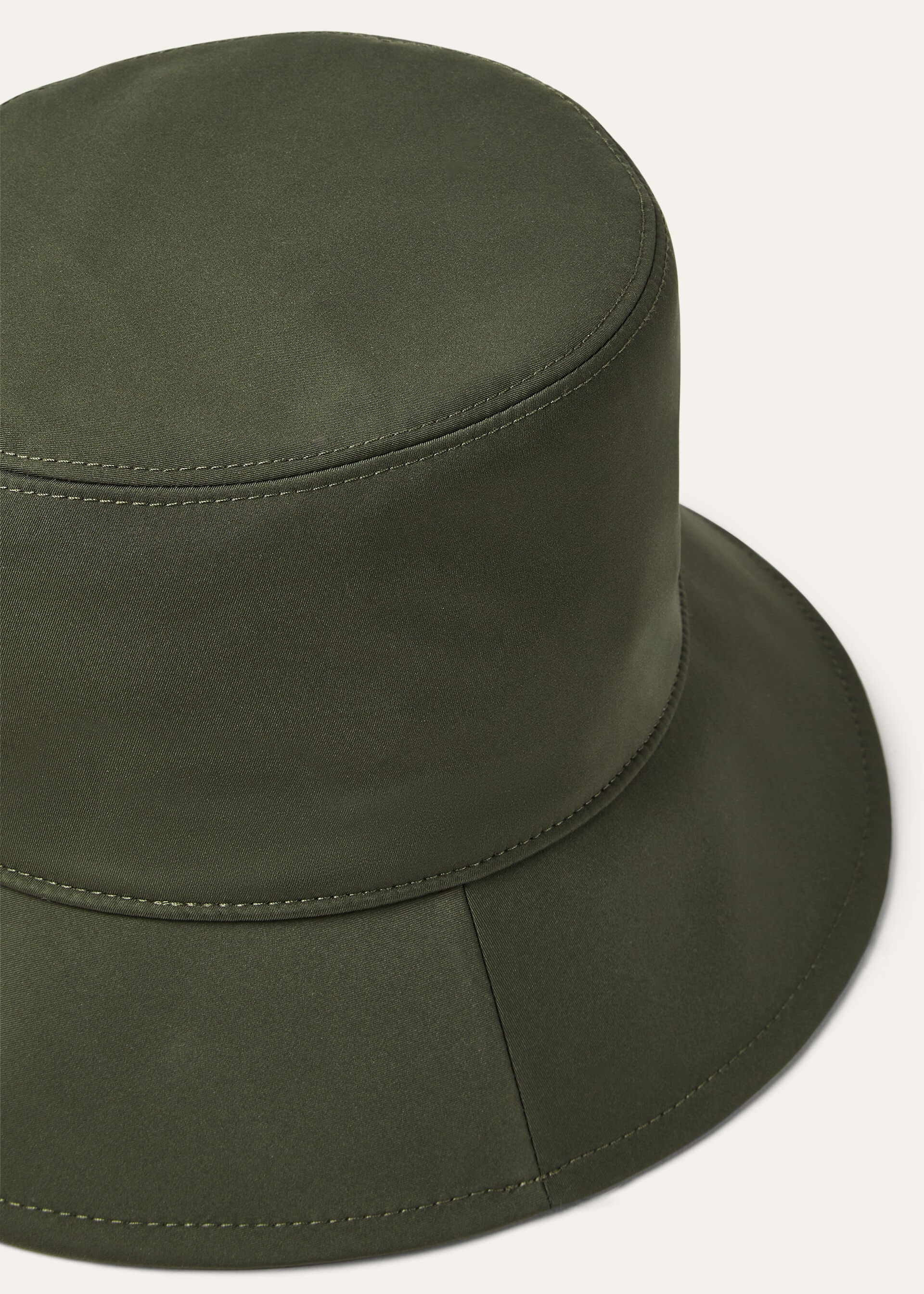 AGATA BUCKET WIND STRETCH STORM