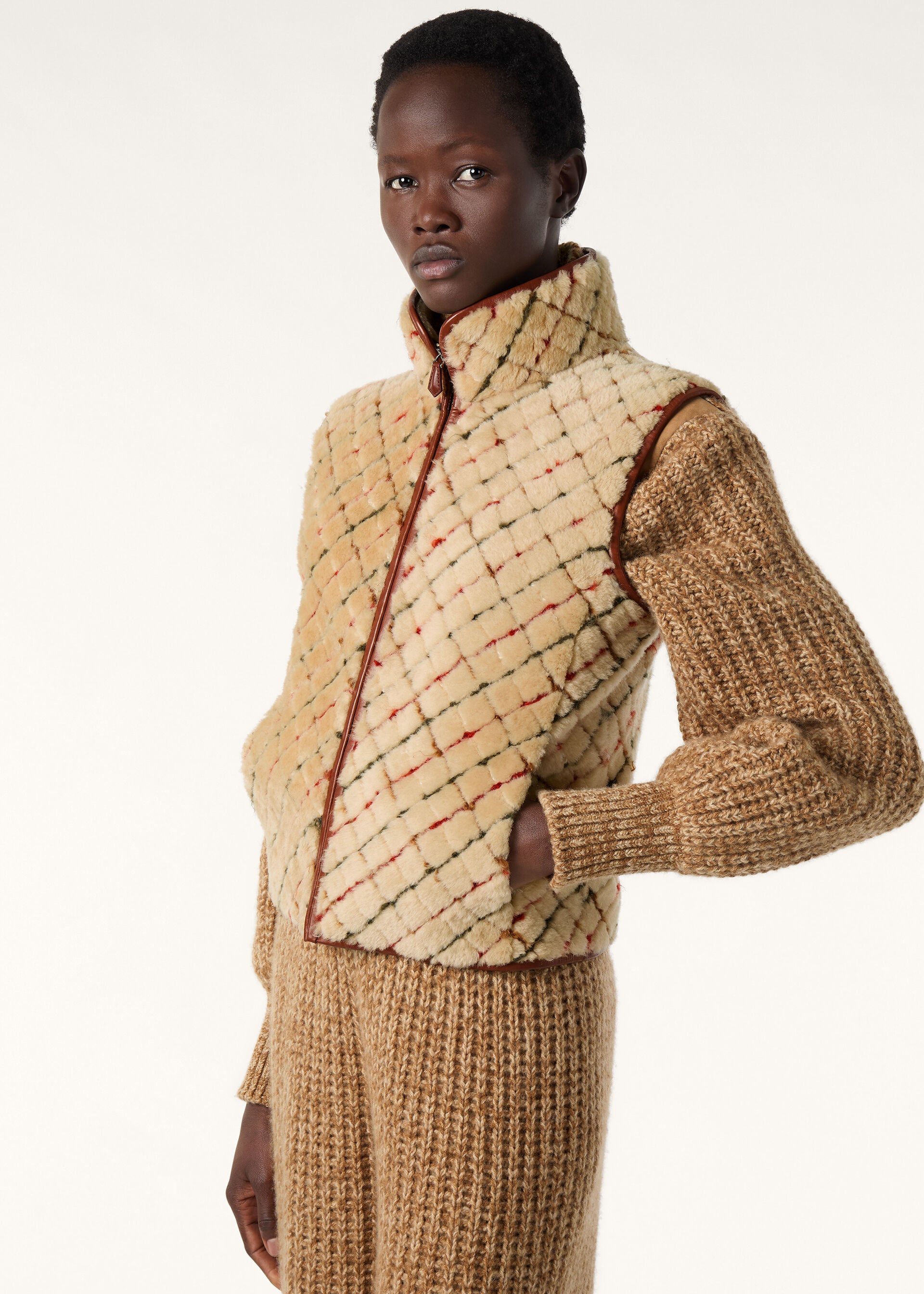 LYN EMBR. VEST LORO PIANA BELT EMBROIDERY