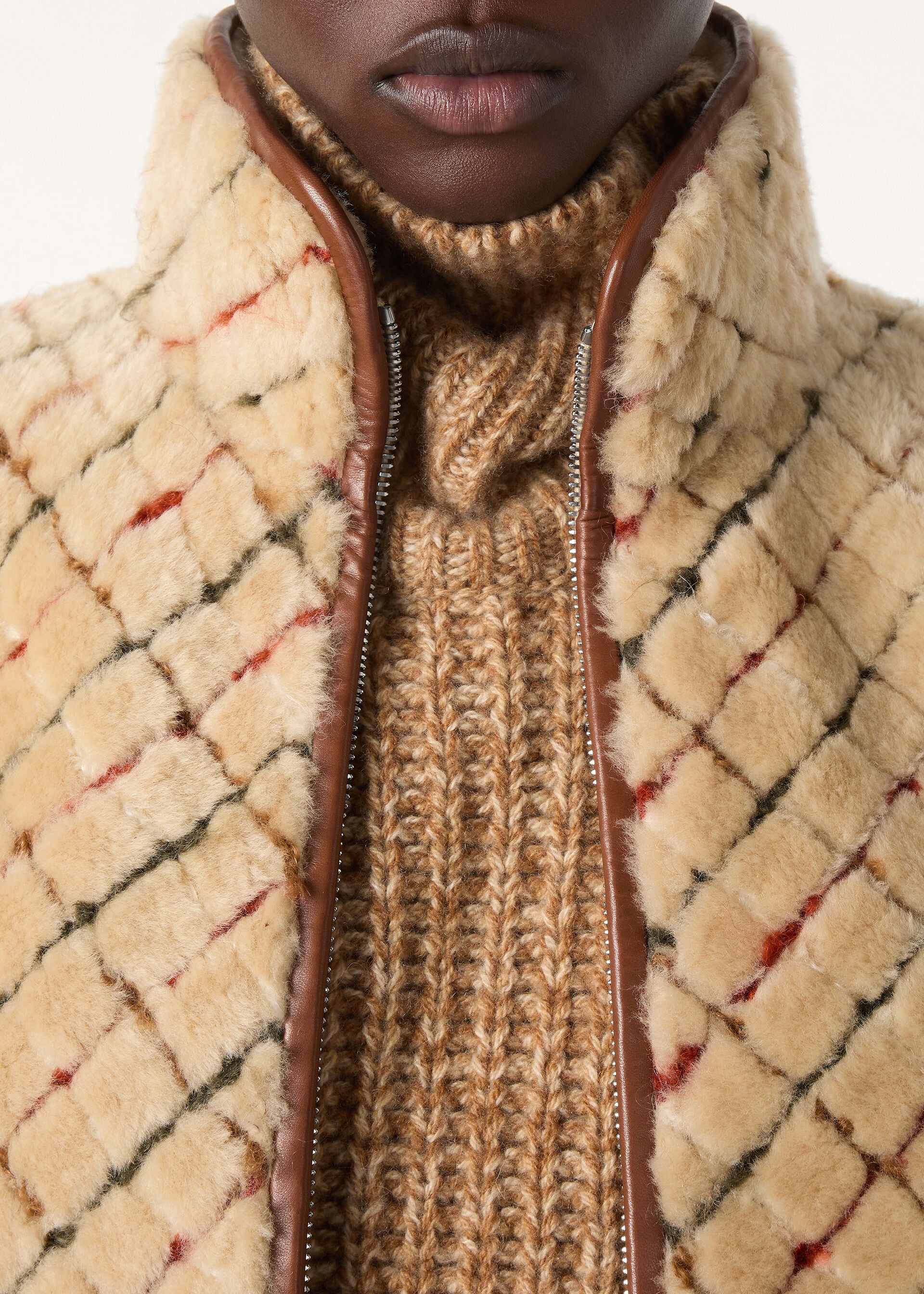 LYN EMBR. VEST LORO PIANA BELT EMBROIDERY