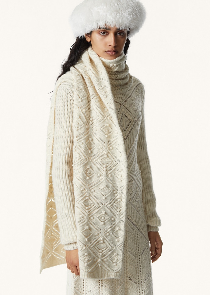 LA PLAGNE SCARF CASH GG 5_FAQ1828_1232_NR_2