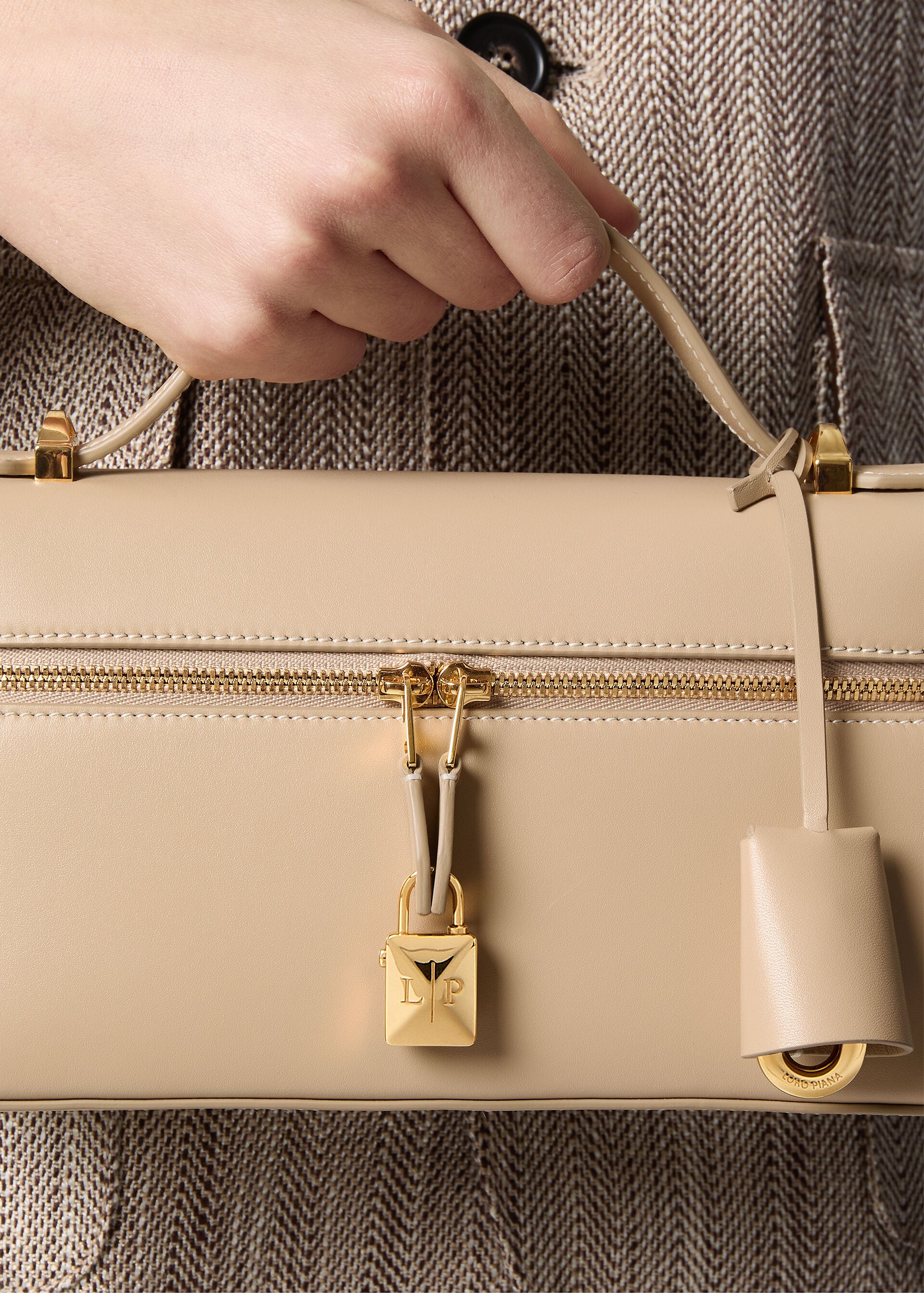 EXTRA BAG L23 SADDLE LEATHER