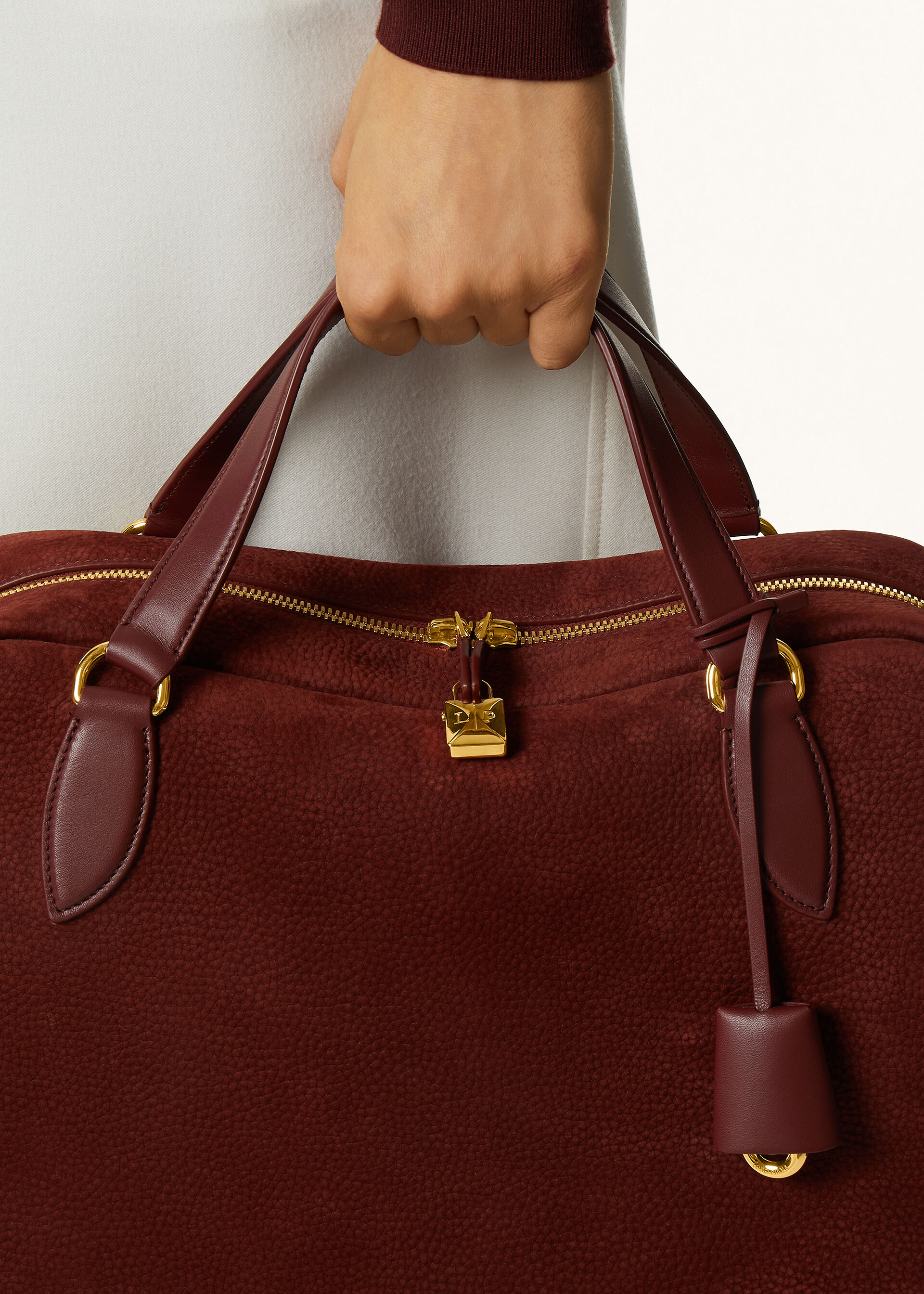 NEEDLE MEDIUM GRAINED NUBUCK/ROUNDED LTH