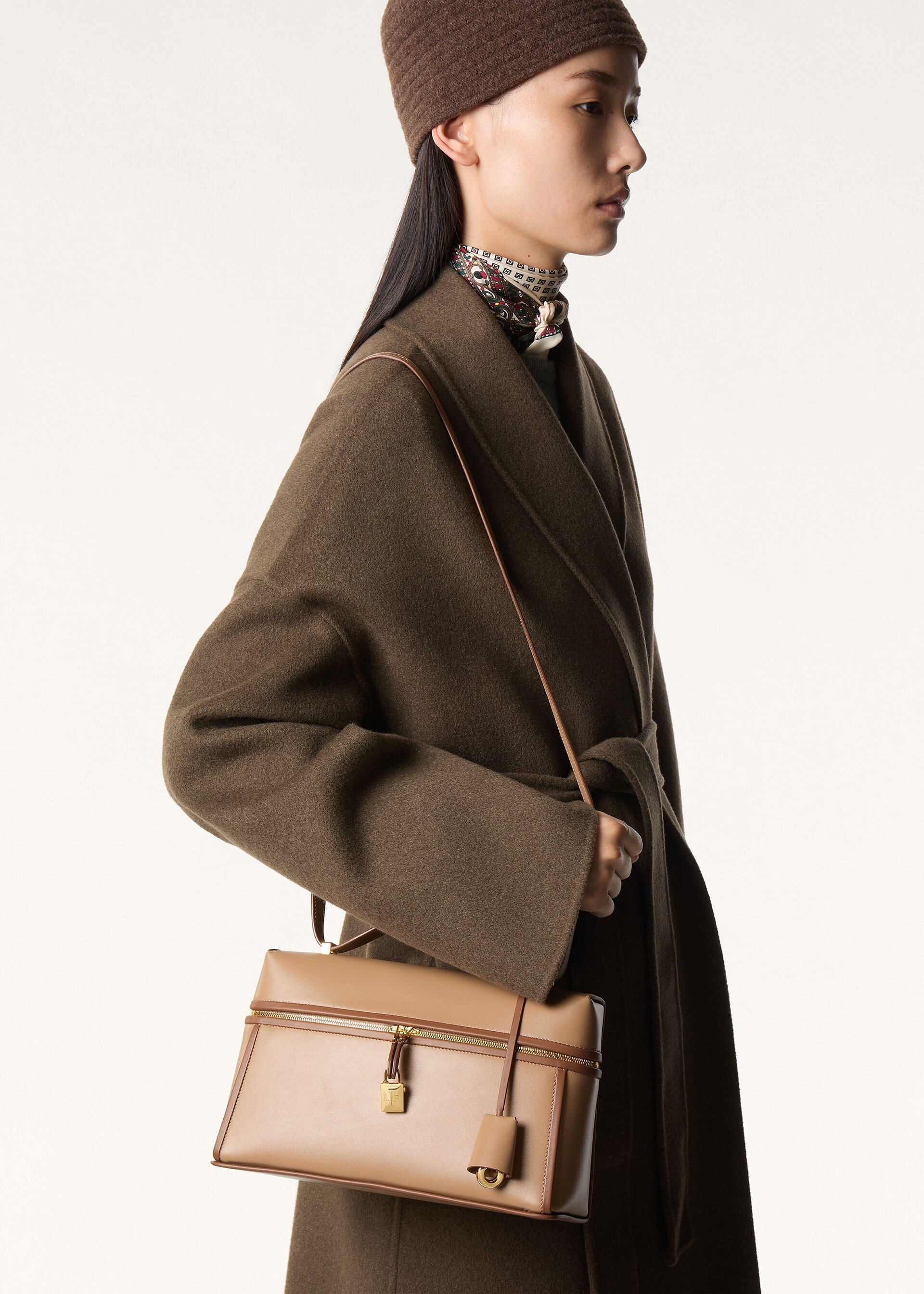 EXTRA BAG L27 CONTRAST BINDING SADDLE LEATHER