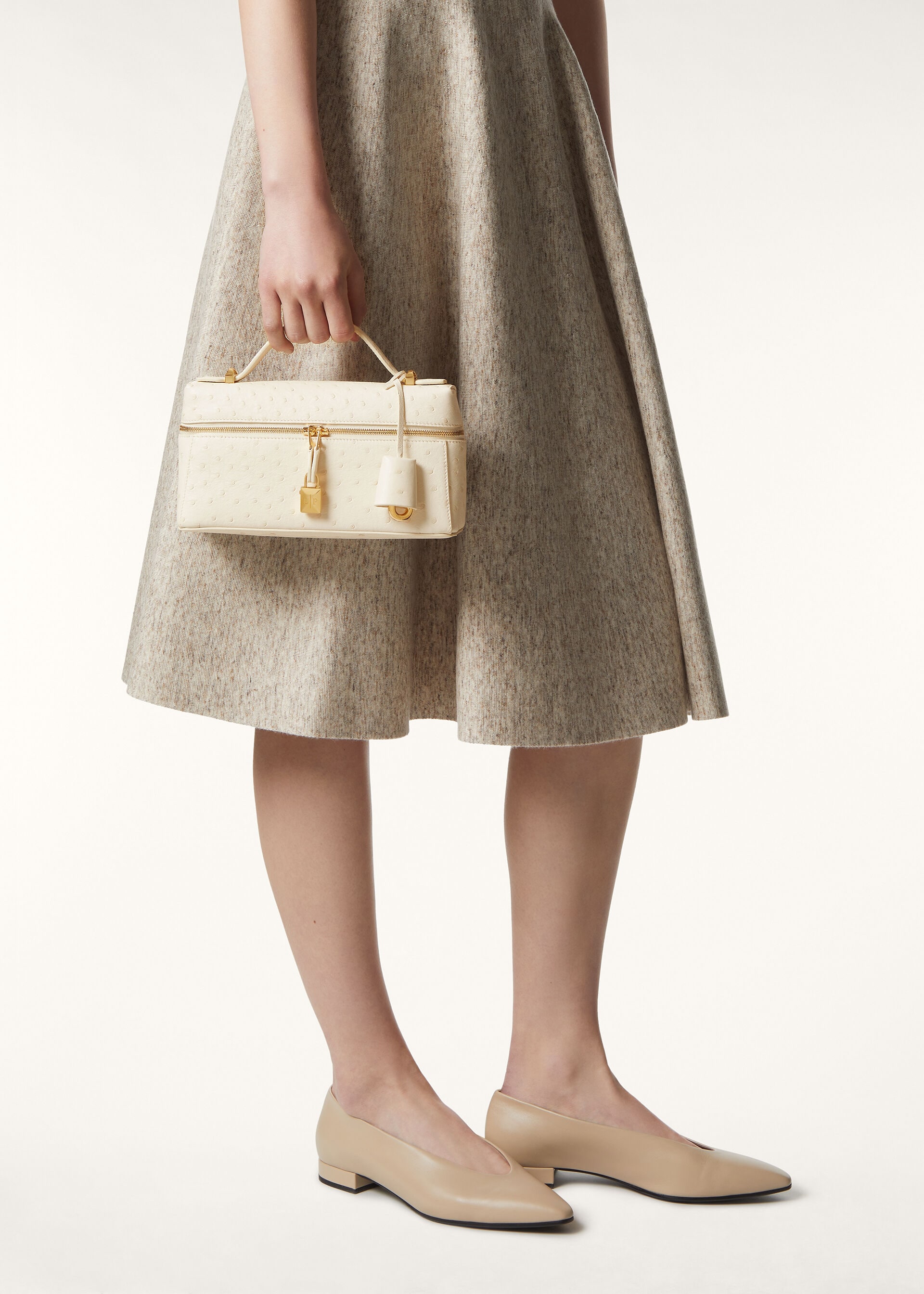 EXTRA BAG L23 OSTRICH SADDLE FINISH