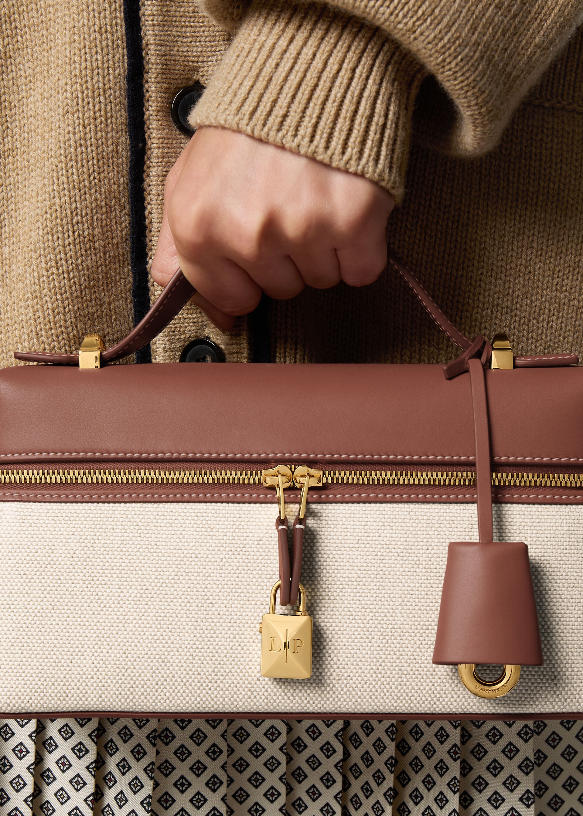 EXTRA BAG L23 NATURAL CANVAS ROUNDED LEATHER