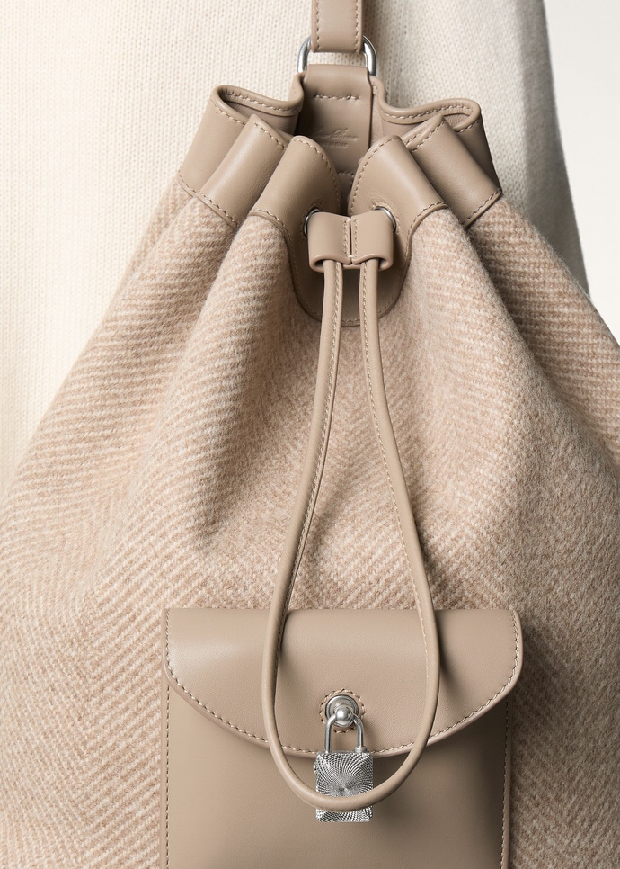 EXTRA DRAWSTRING BACKPACK L27 PECORAN CH GLC CR/RL_FAQ2441_B5NO_NR_1