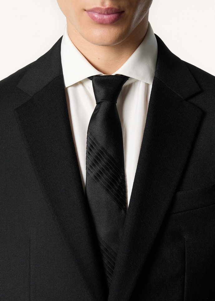 YALE TIE 8 PLEATED SILK TWILL_FAQ2594_8000_NR_1