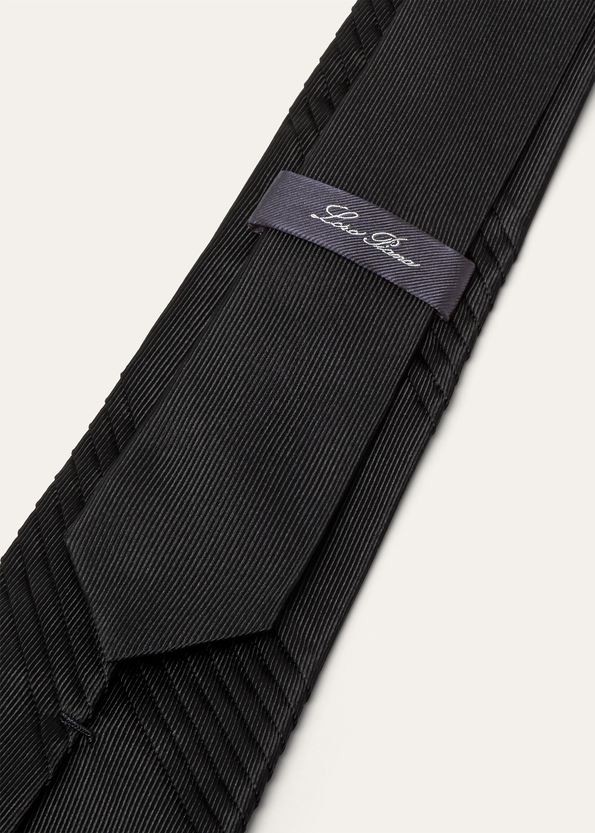 YALE TIE 8 PLEATED SILK TWILL