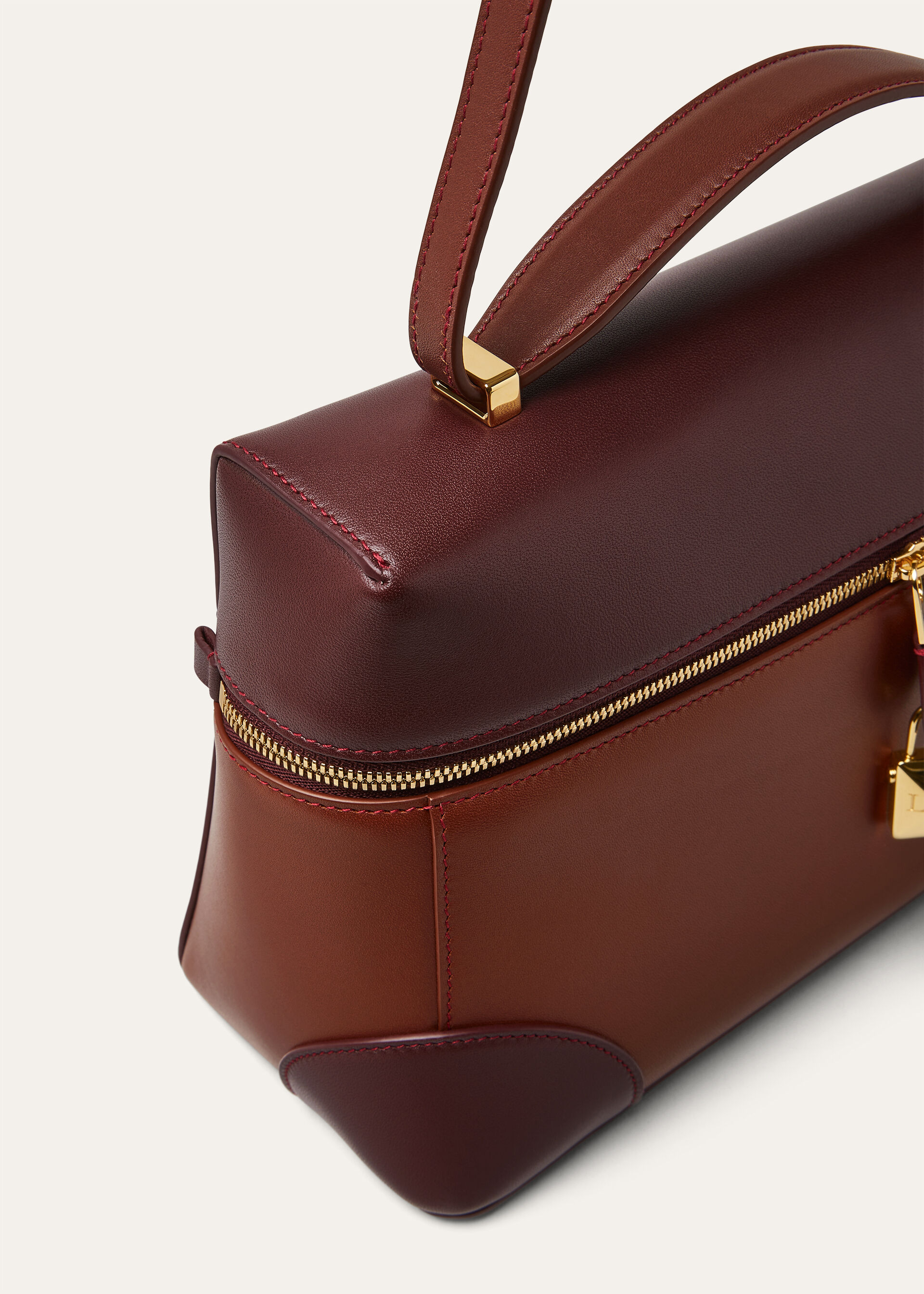 EXTRA BAG L27 SADDLE LEATHER CORNERS