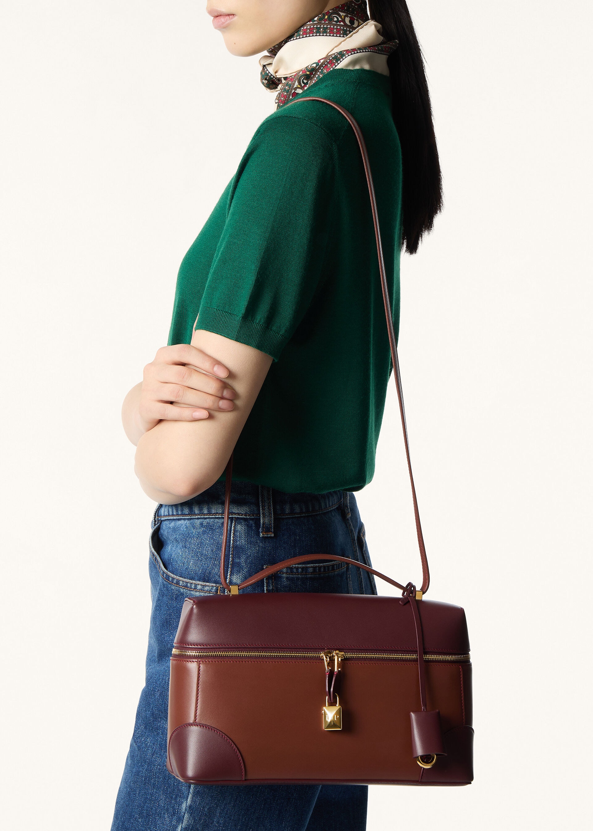 EXTRA BAG L27 SADDLE LEATHER CORNERS